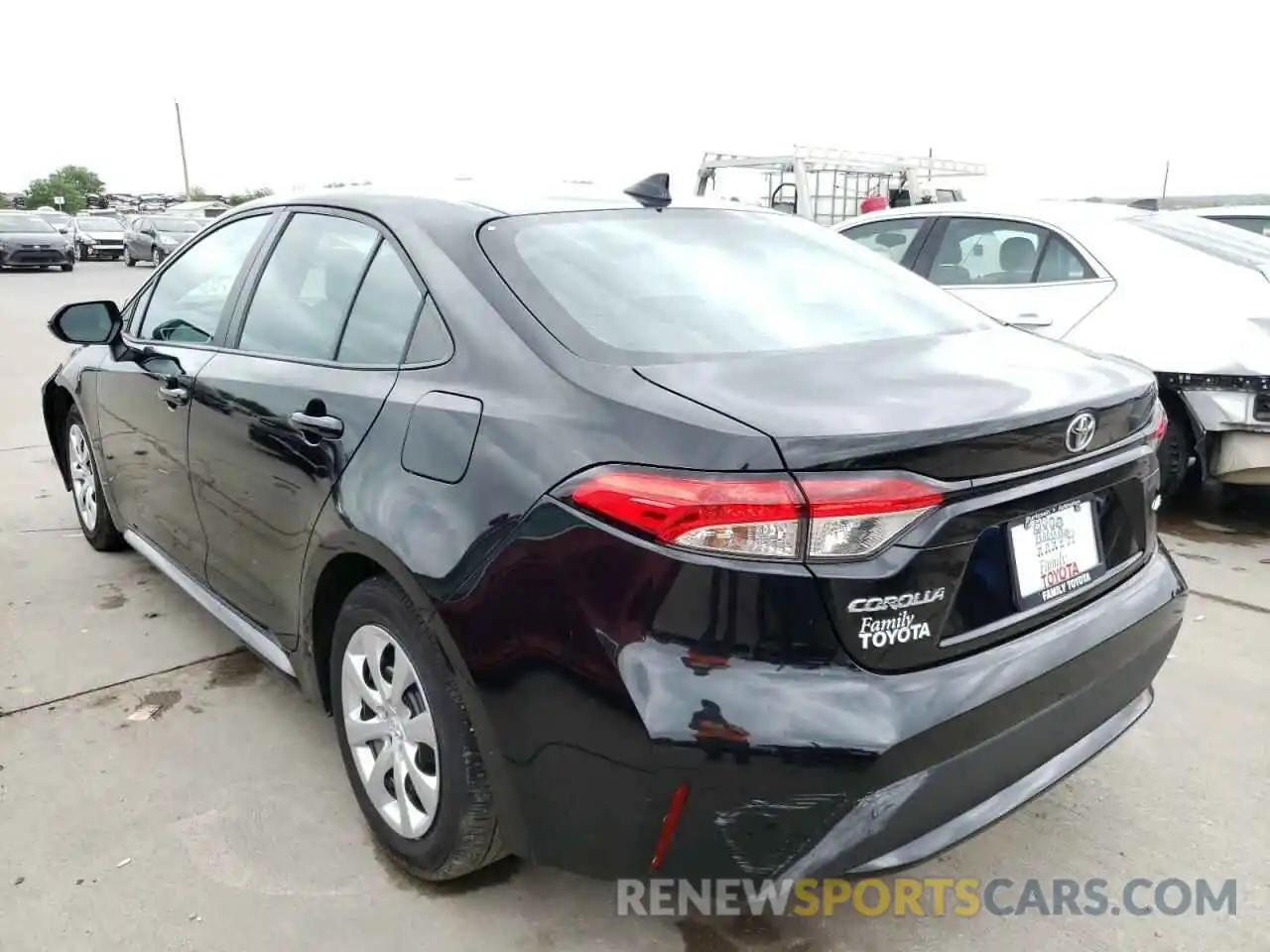 3 Photograph of a damaged car 5YFEPMAE6MP172970 TOYOTA COROLLA 2021