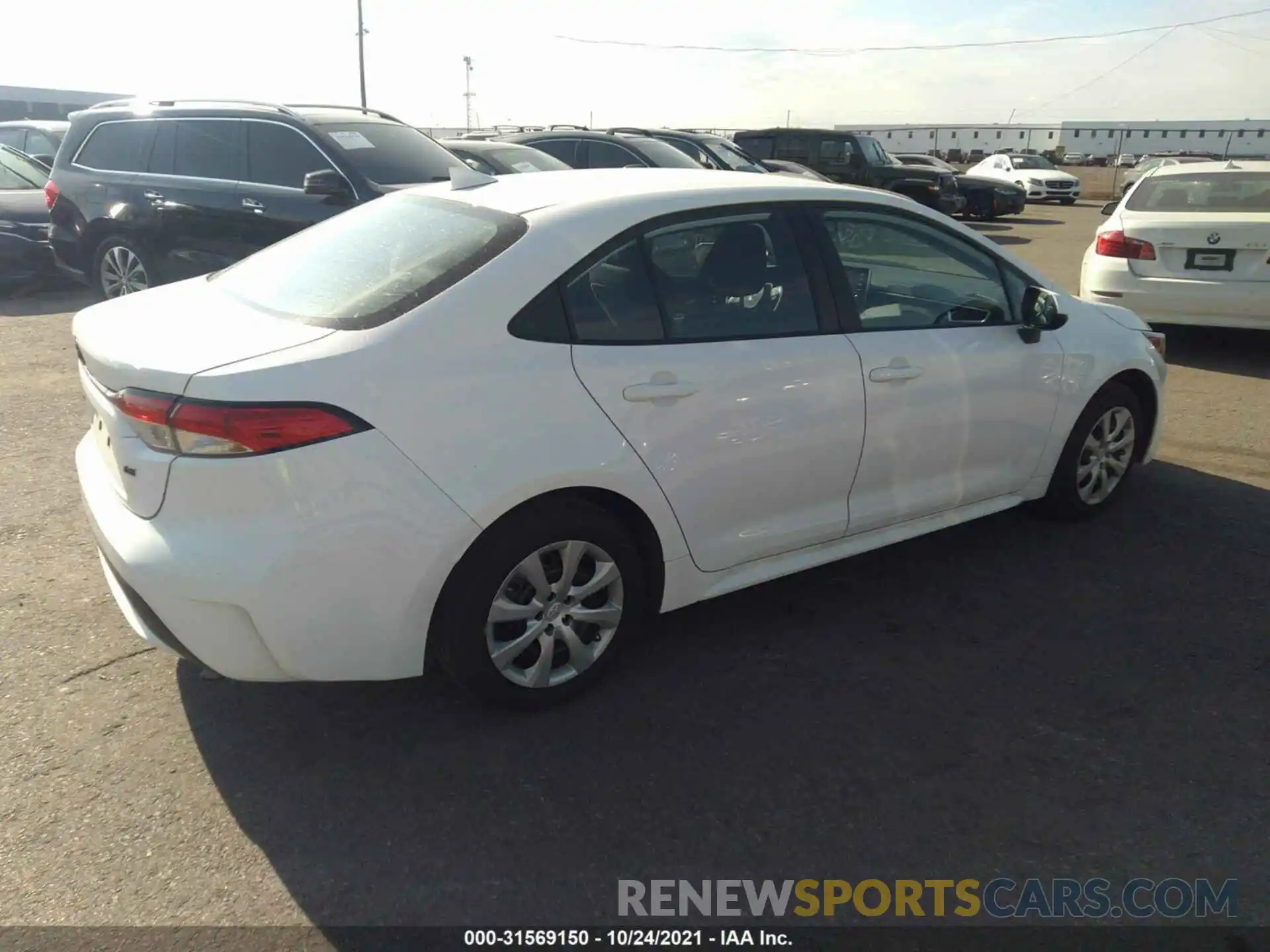 4 Photograph of a damaged car 5YFEPMAE6MP174136 TOYOTA COROLLA 2021