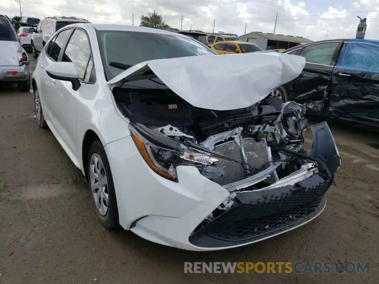 1 Photograph of a damaged car 5YFEPMAE6MP175318 TOYOTA COROLLA 2021