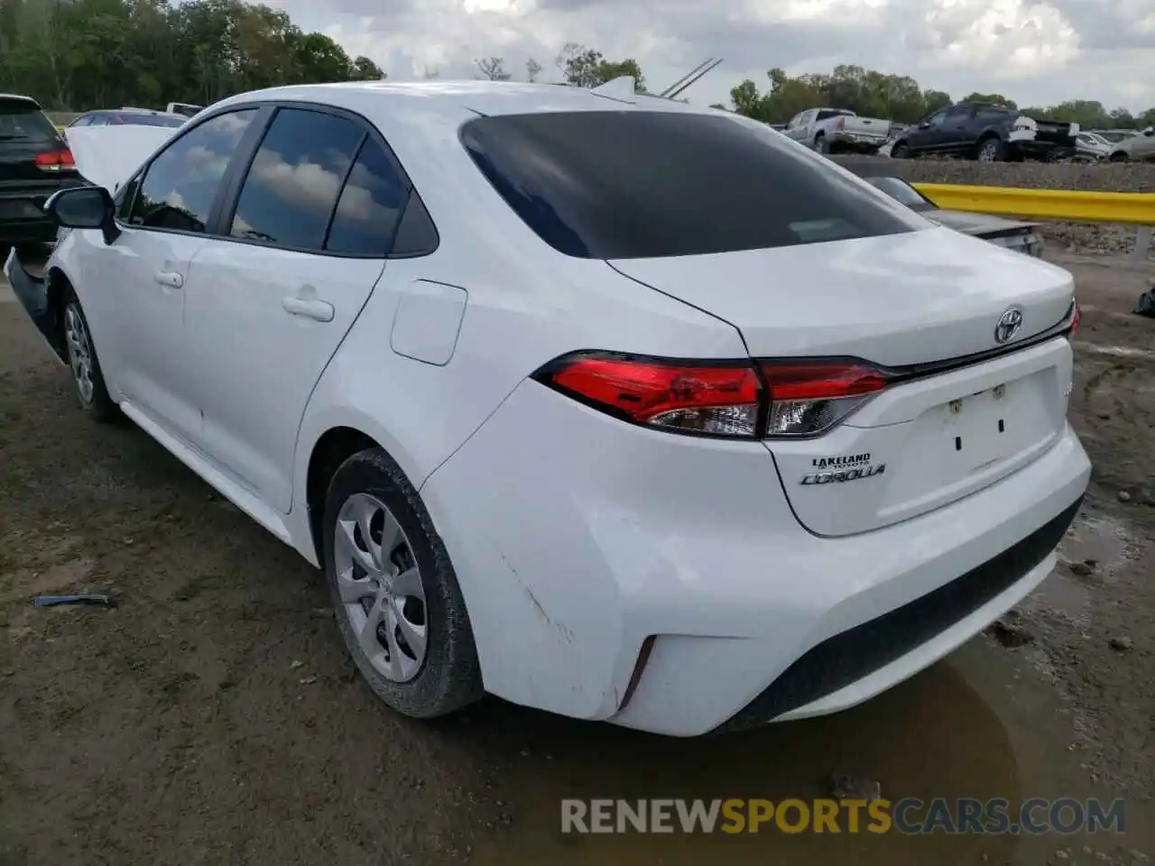 3 Photograph of a damaged car 5YFEPMAE6MP175318 TOYOTA COROLLA 2021