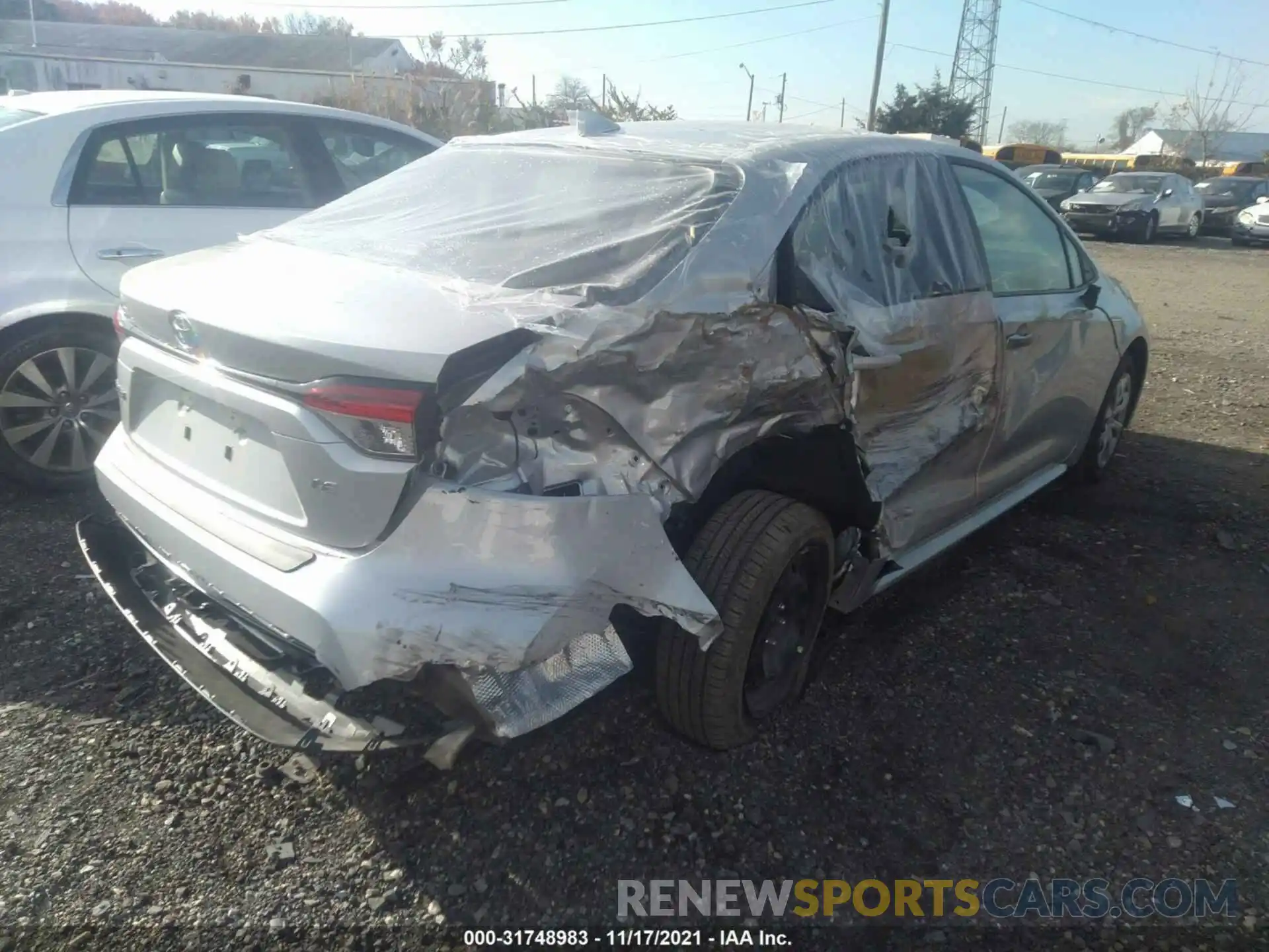 4 Photograph of a damaged car 5YFEPMAE6MP176355 TOYOTA COROLLA 2021