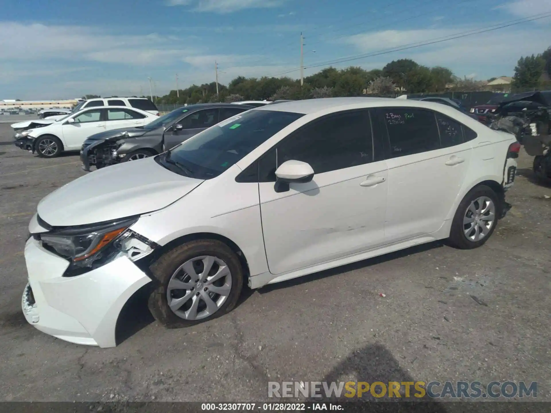 2 Photograph of a damaged car 5YFEPMAE6MP177926 TOYOTA COROLLA 2021