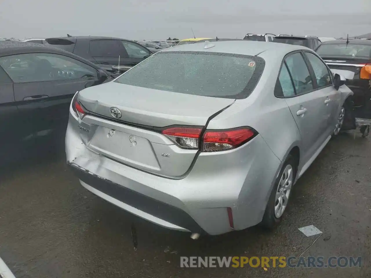 3 Photograph of a damaged car 5YFEPMAE6MP178011 TOYOTA COROLLA 2021