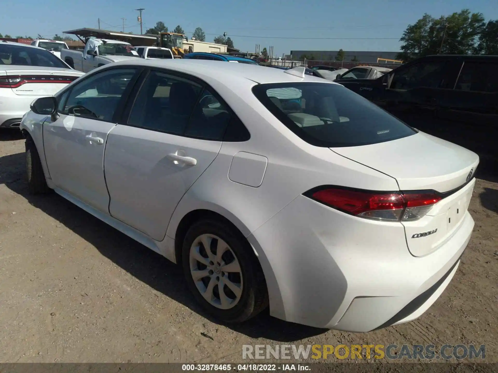 3 Photograph of a damaged car 5YFEPMAE6MP178042 TOYOTA COROLLA 2021