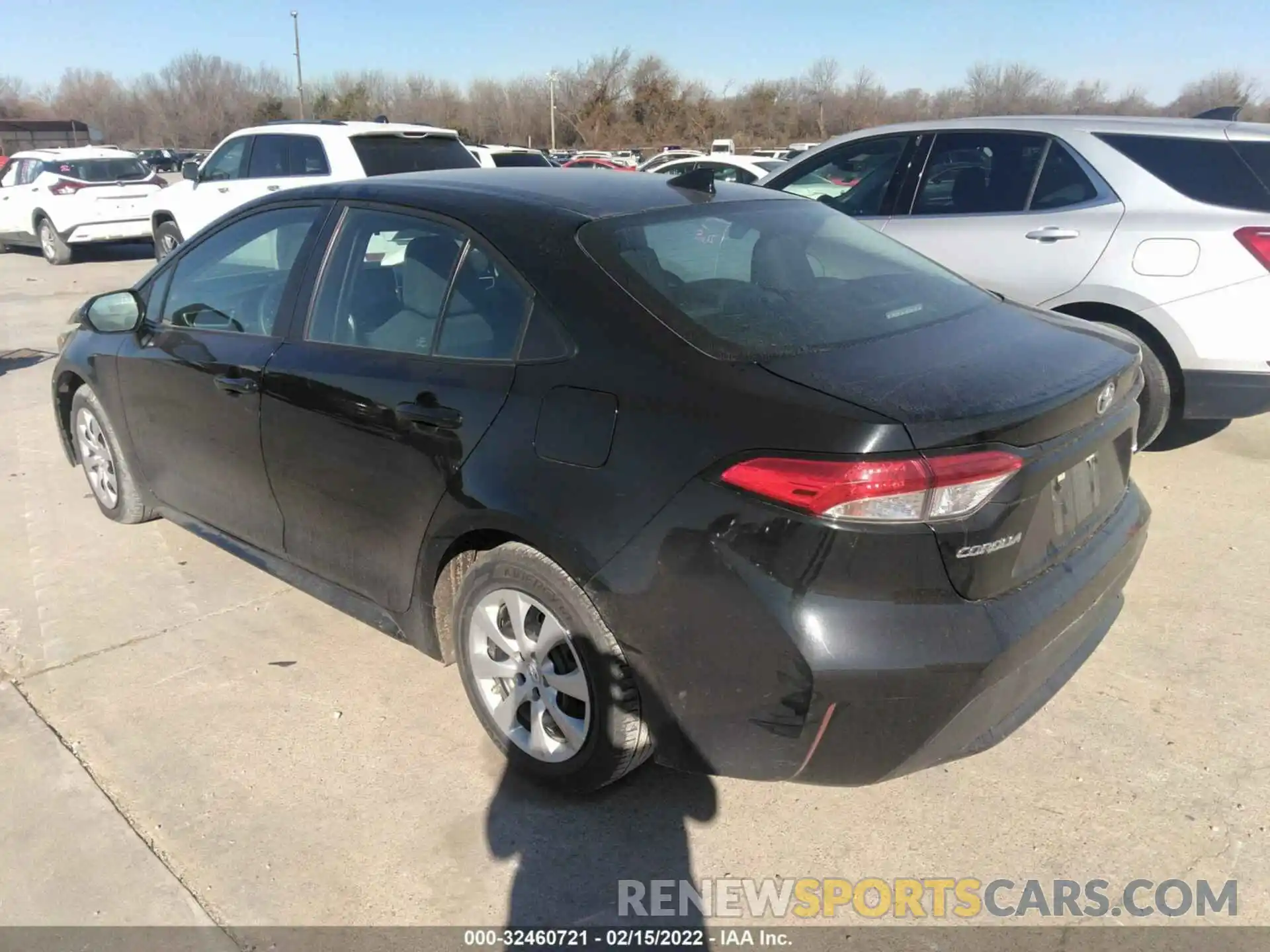 3 Photograph of a damaged car 5YFEPMAE6MP178297 TOYOTA COROLLA 2021