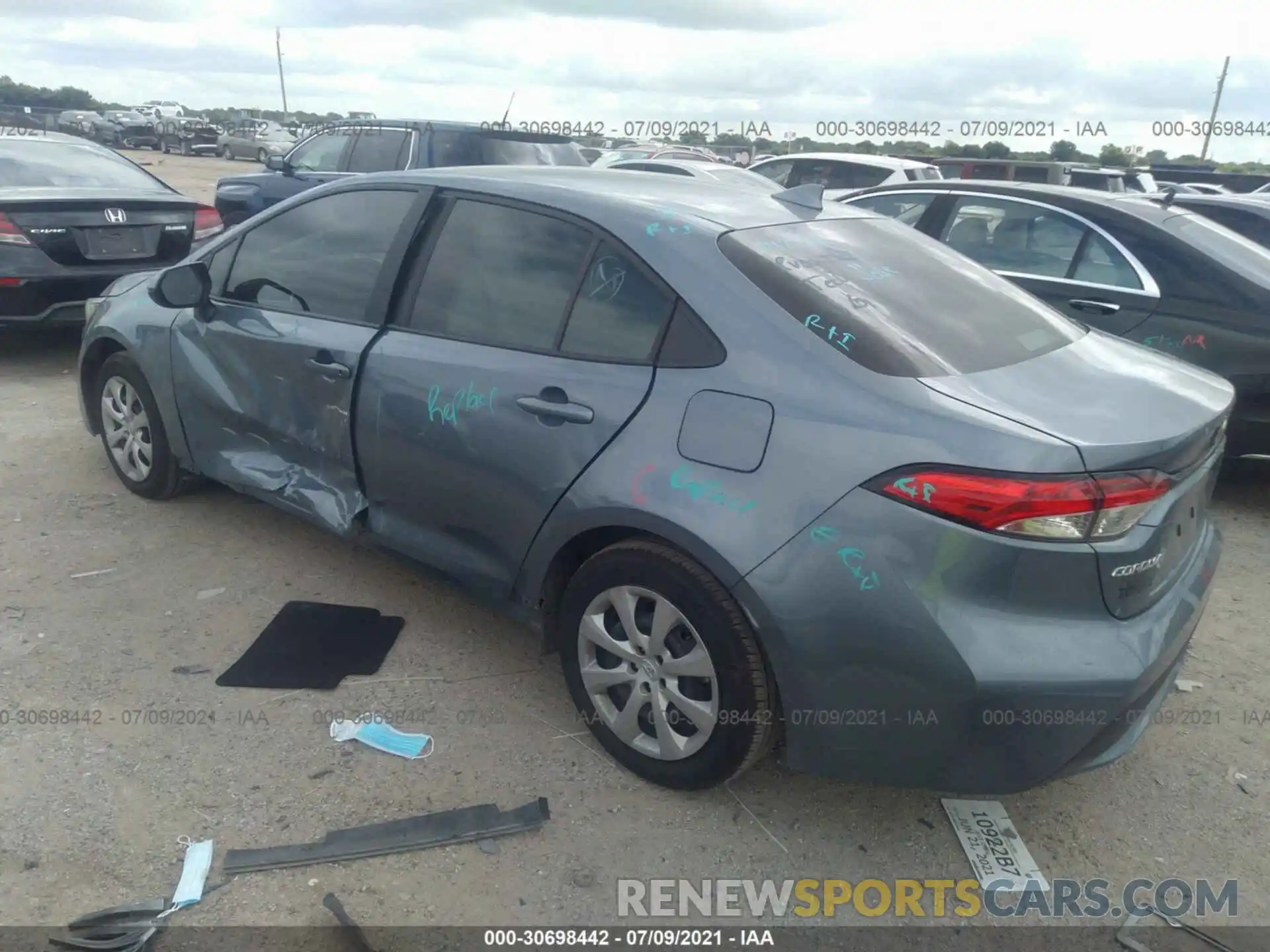 3 Photograph of a damaged car 5YFEPMAE6MP178669 TOYOTA COROLLA 2021