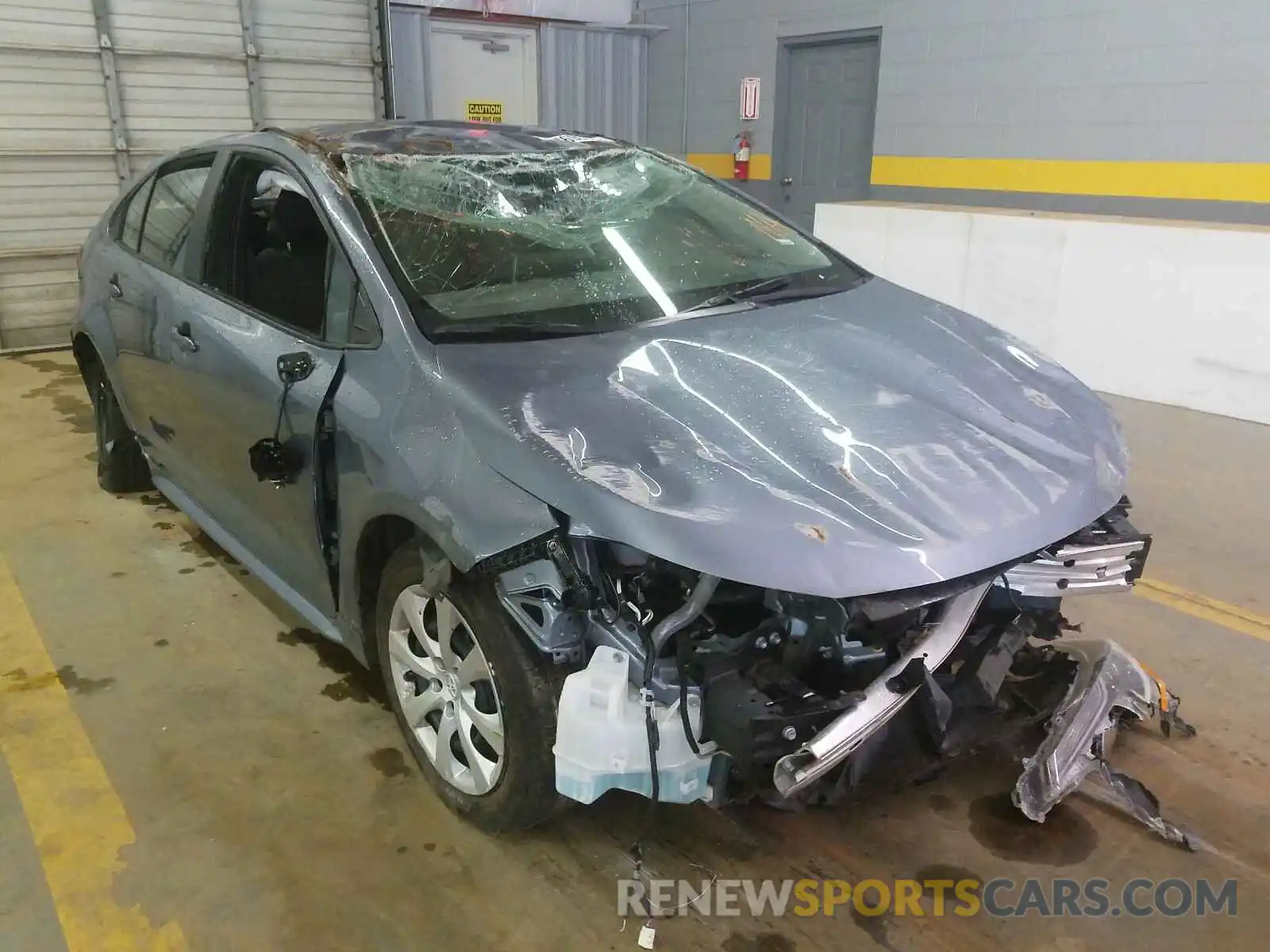 1 Photograph of a damaged car 5YFEPMAE6MP179224 TOYOTA COROLLA 2021