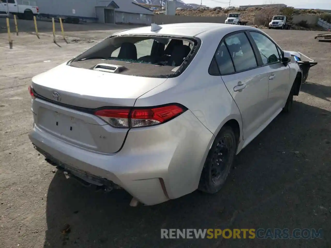 4 Photograph of a damaged car 5YFEPMAE6MP182592 TOYOTA COROLLA 2021