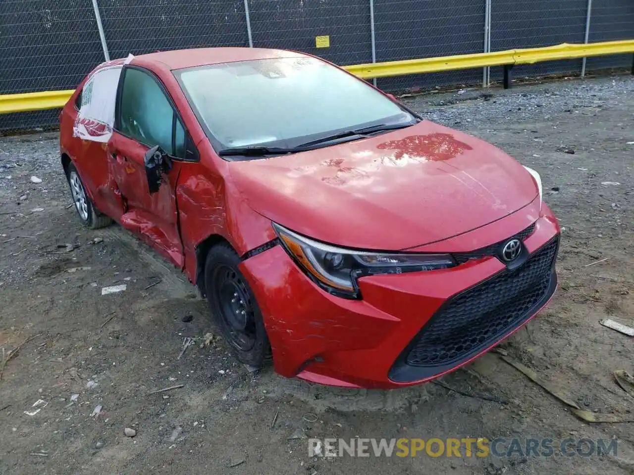 1 Photograph of a damaged car 5YFEPMAE6MP183693 TOYOTA COROLLA 2021