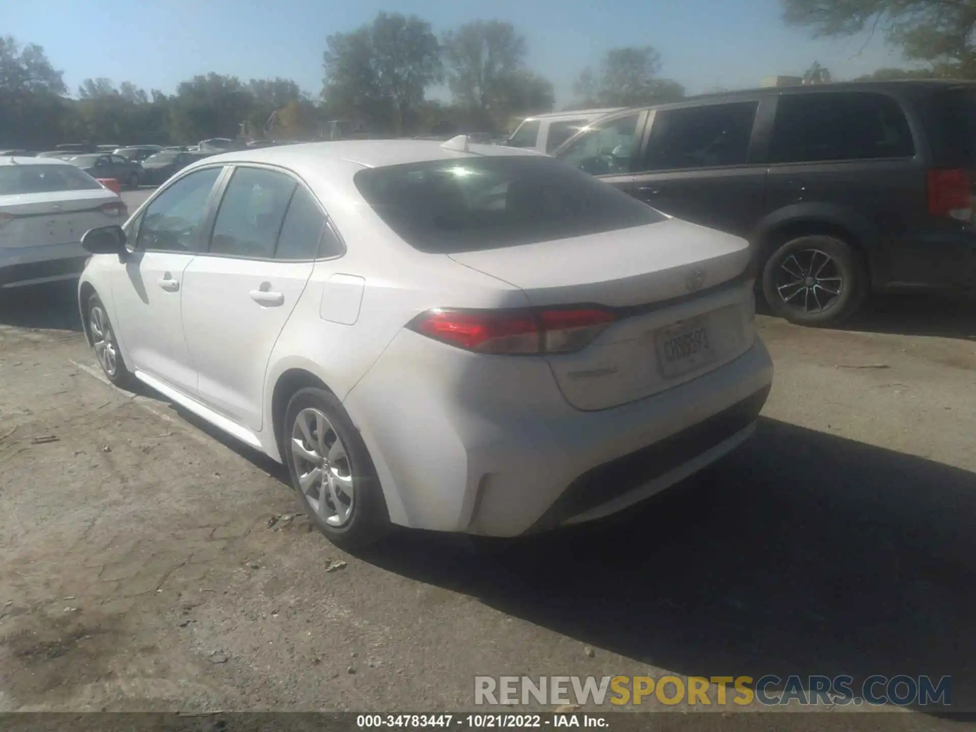 3 Photograph of a damaged car 5YFEPMAE6MP184102 TOYOTA COROLLA 2021