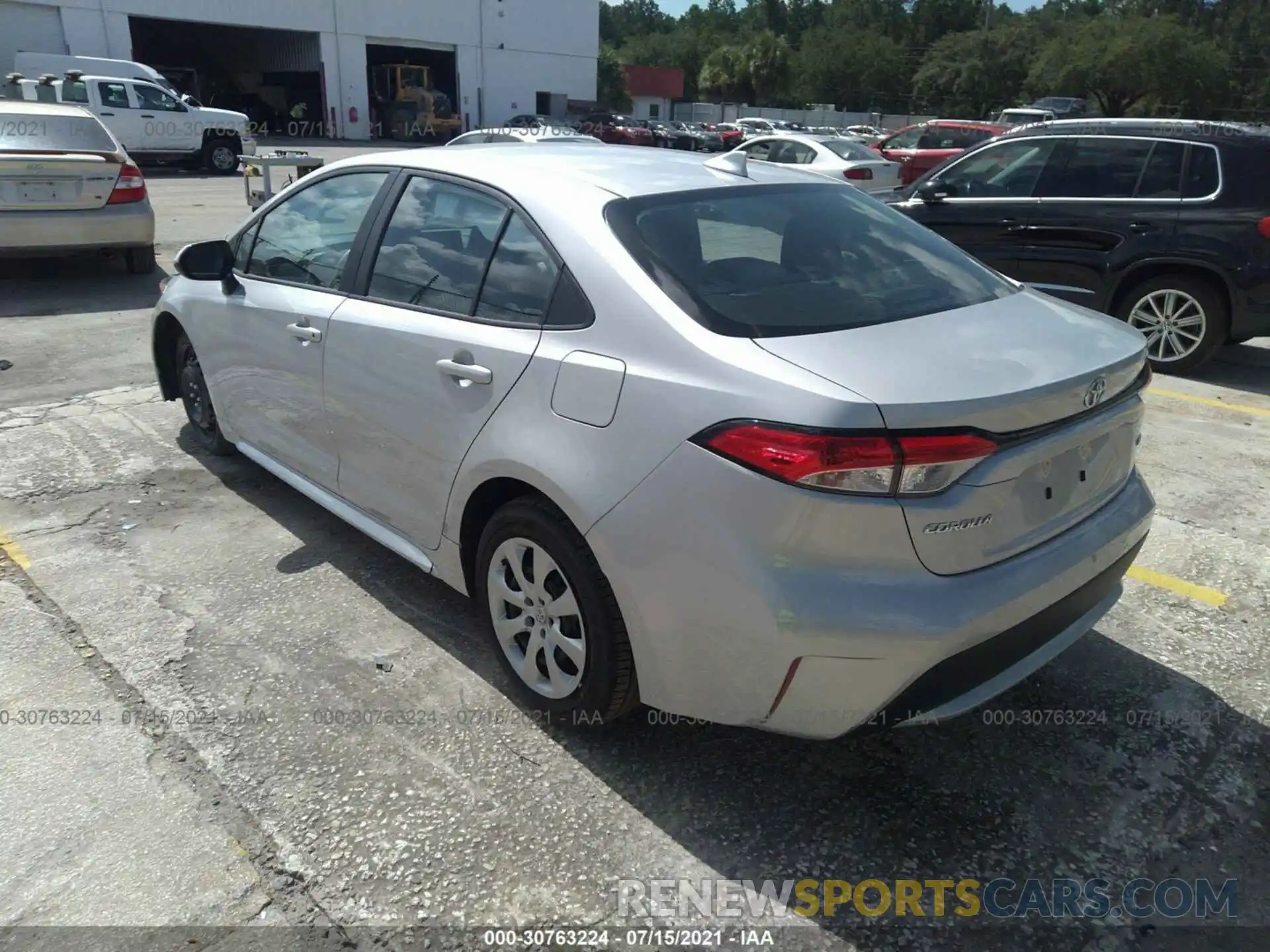 3 Photograph of a damaged car 5YFEPMAE6MP185671 TOYOTA COROLLA 2021