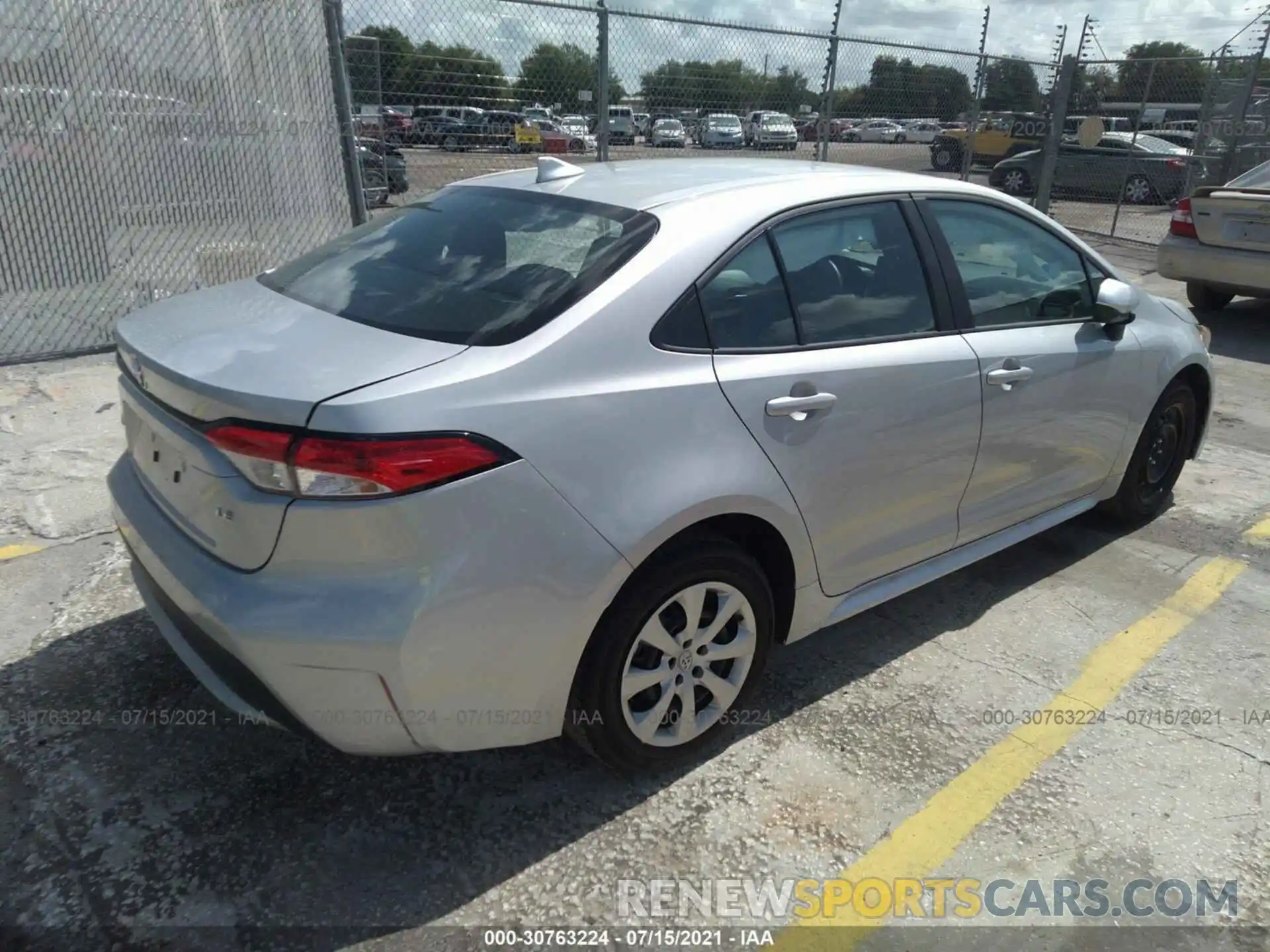 4 Photograph of a damaged car 5YFEPMAE6MP185671 TOYOTA COROLLA 2021