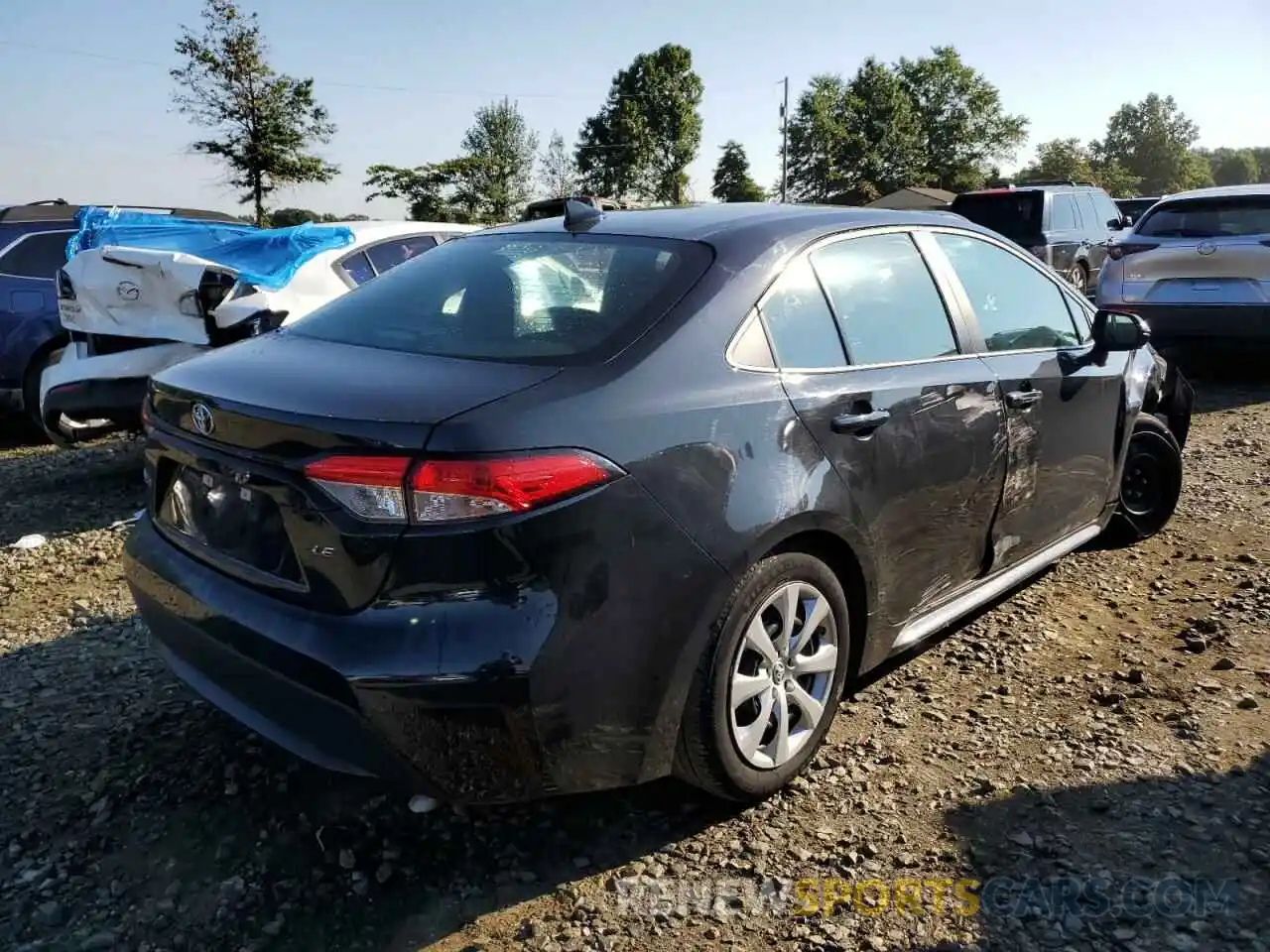 4 Photograph of a damaged car 5YFEPMAE6MP188313 TOYOTA COROLLA 2021