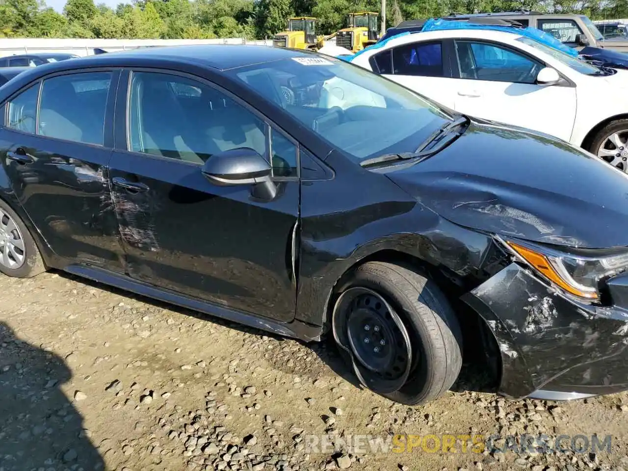 9 Photograph of a damaged car 5YFEPMAE6MP188313 TOYOTA COROLLA 2021