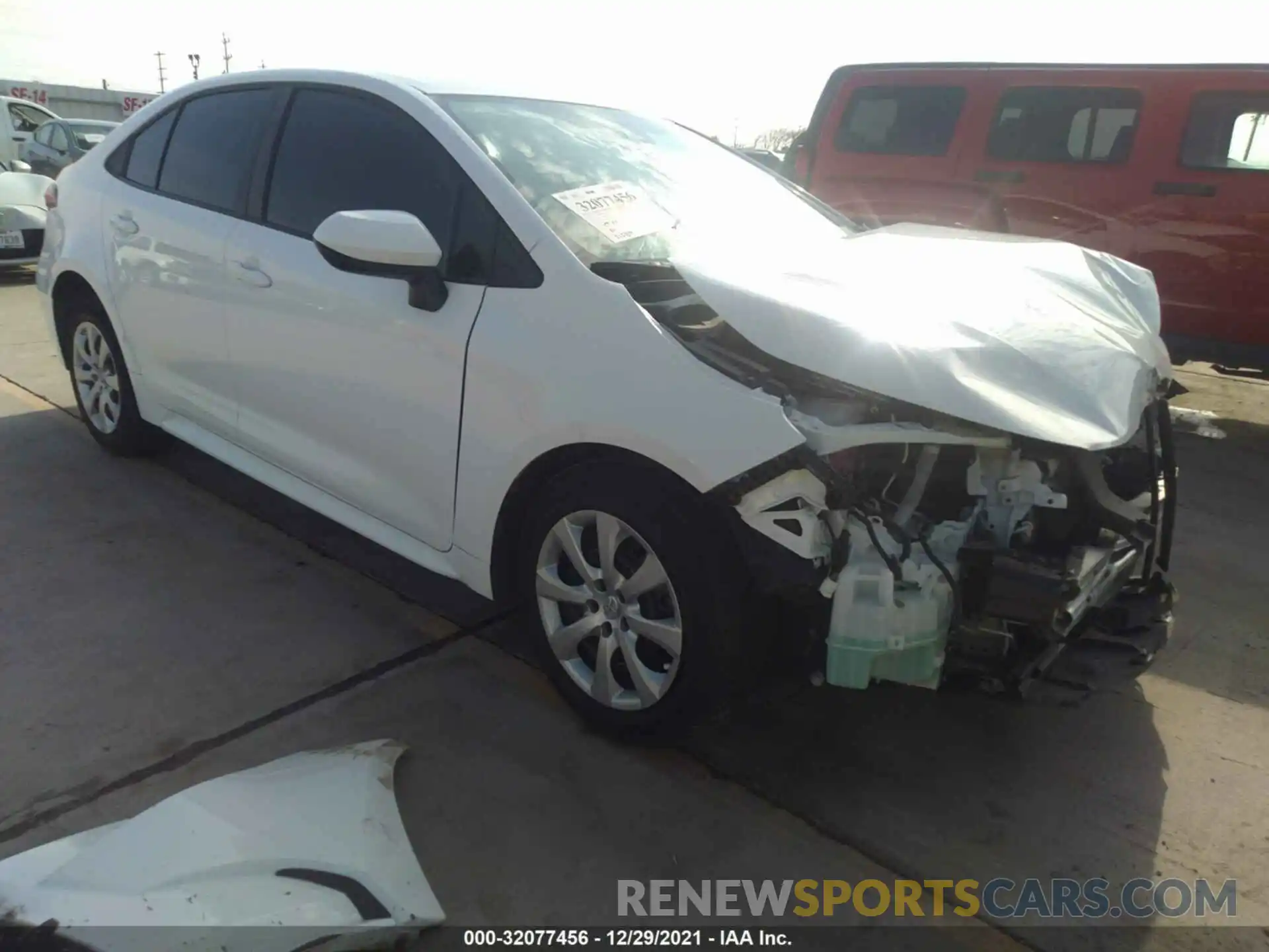 1 Photograph of a damaged car 5YFEPMAE6MP194158 TOYOTA COROLLA 2021