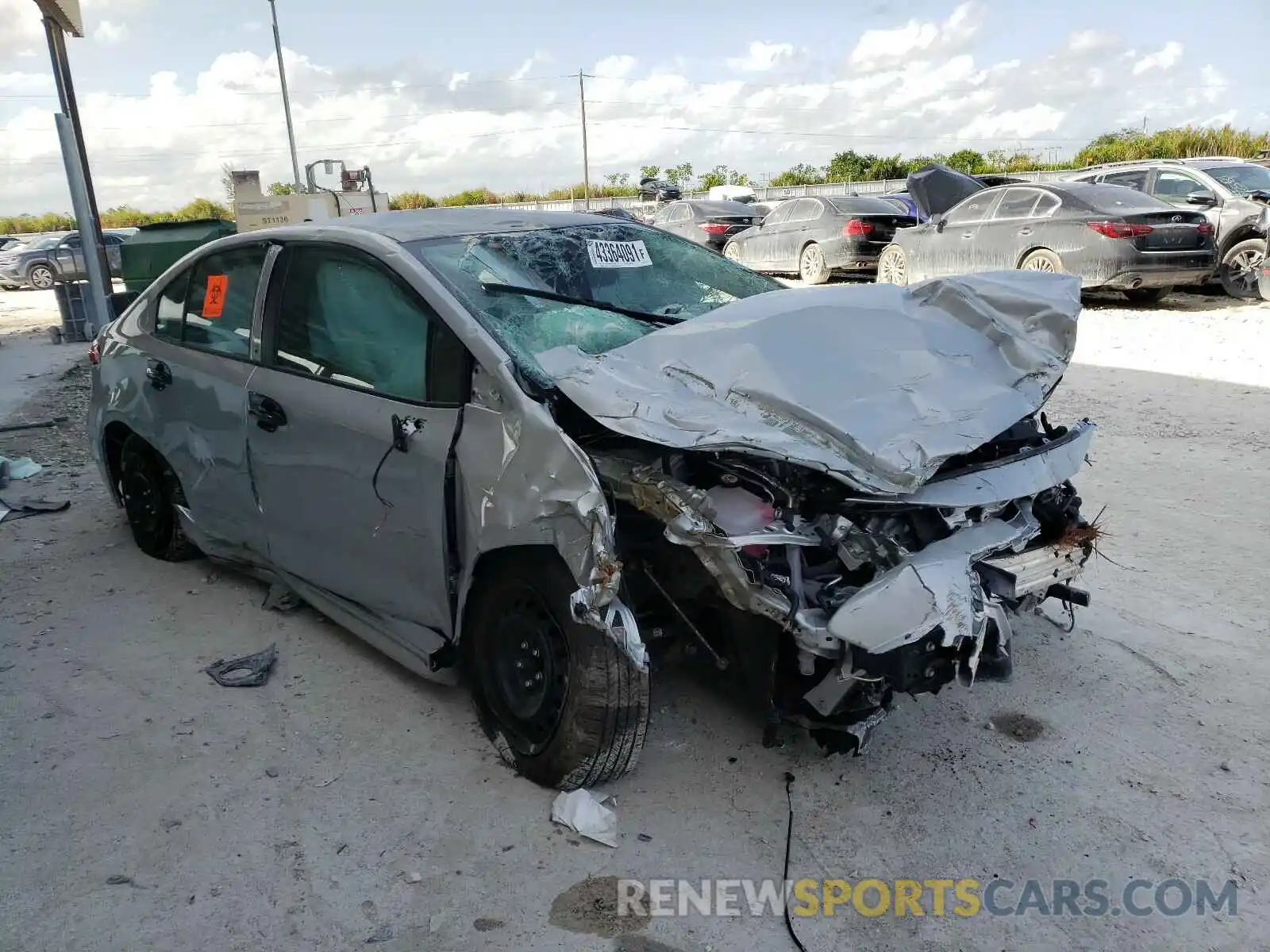 1 Photograph of a damaged car 5YFEPMAE6MP194922 TOYOTA COROLLA 2021