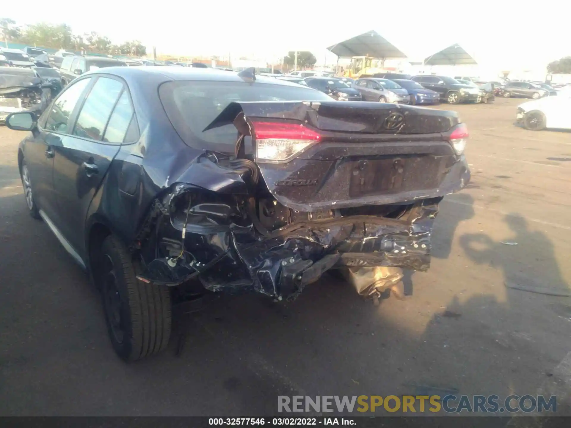 3 Photograph of a damaged car 5YFEPMAE6MP196279 TOYOTA COROLLA 2021