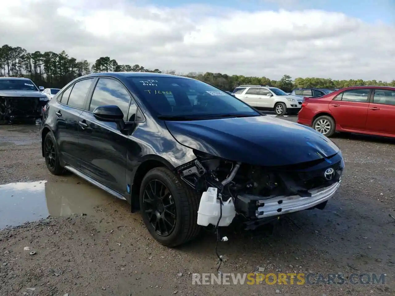 1 Photograph of a damaged car 5YFEPMAE6MP198971 TOYOTA COROLLA 2021