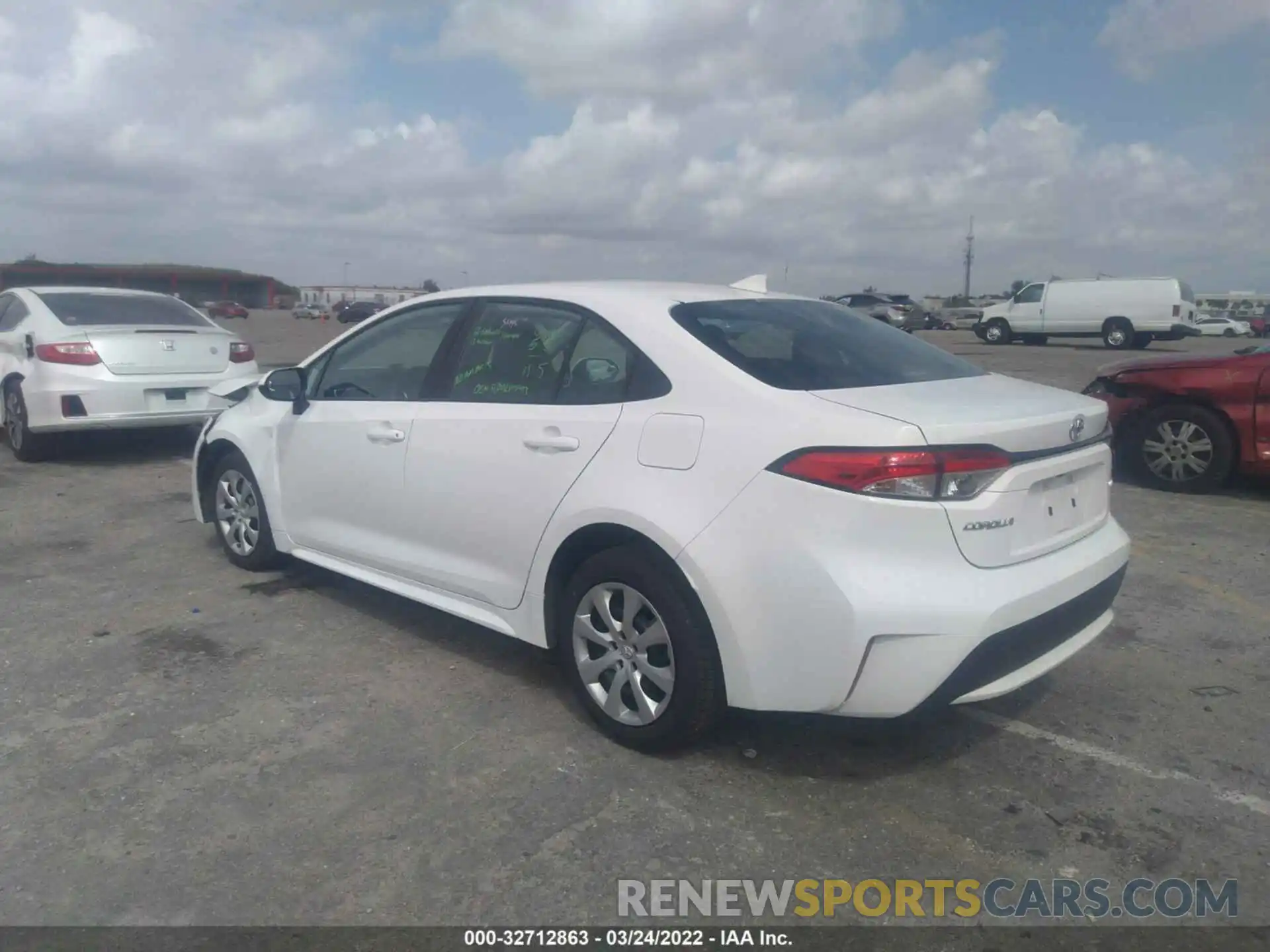 3 Photograph of a damaged car 5YFEPMAE6MP200007 TOYOTA COROLLA 2021