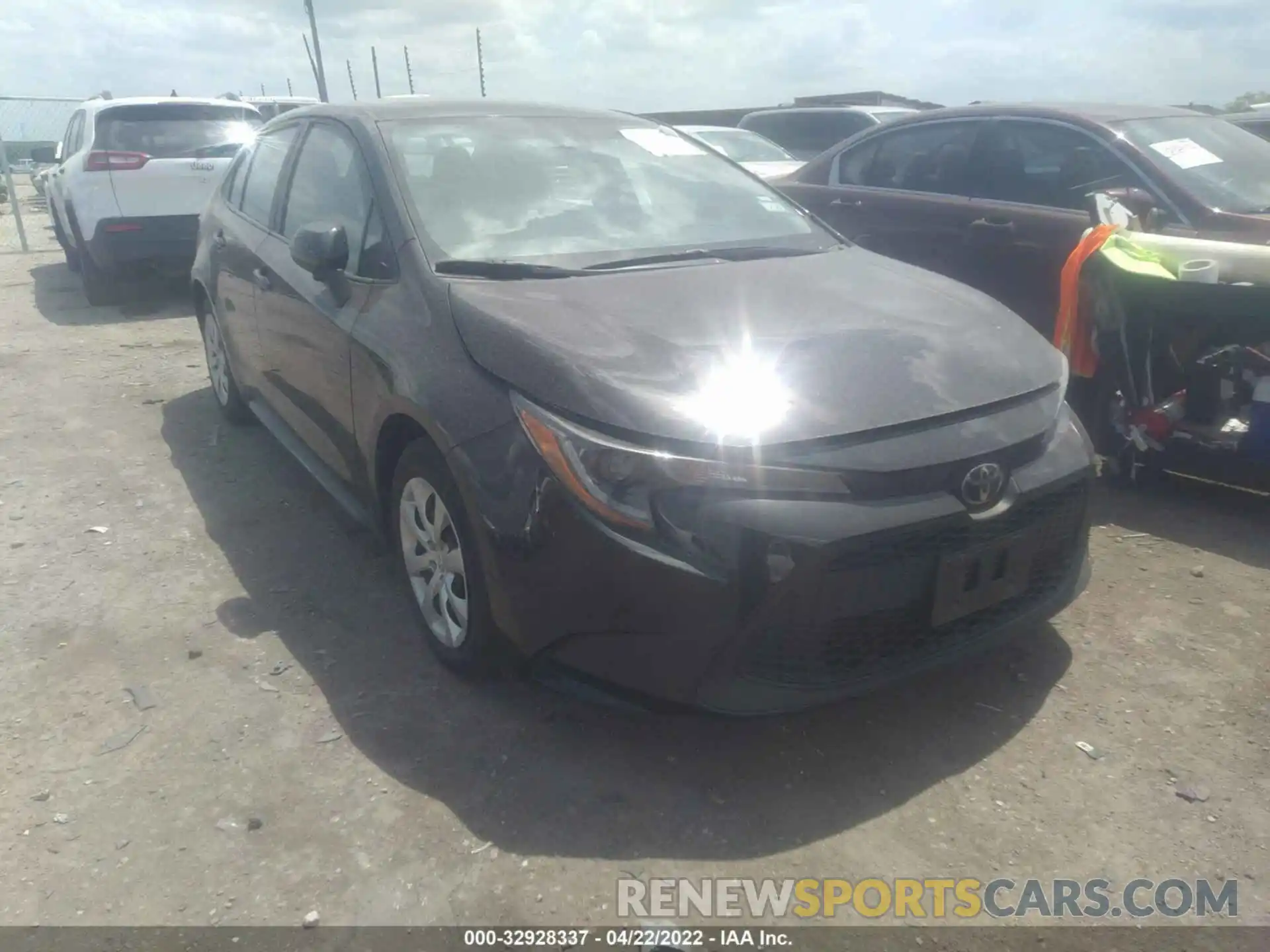 1 Photograph of a damaged car 5YFEPMAE6MP203926 TOYOTA COROLLA 2021