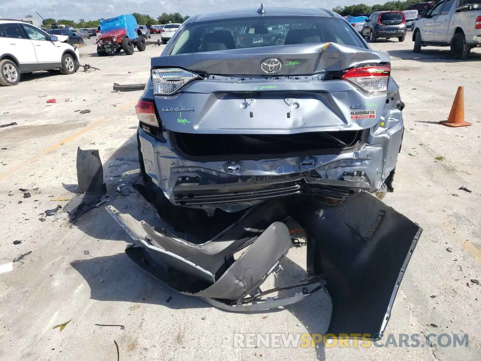 9 Photograph of a damaged car 5YFEPMAE6MP204087 TOYOTA COROLLA 2021