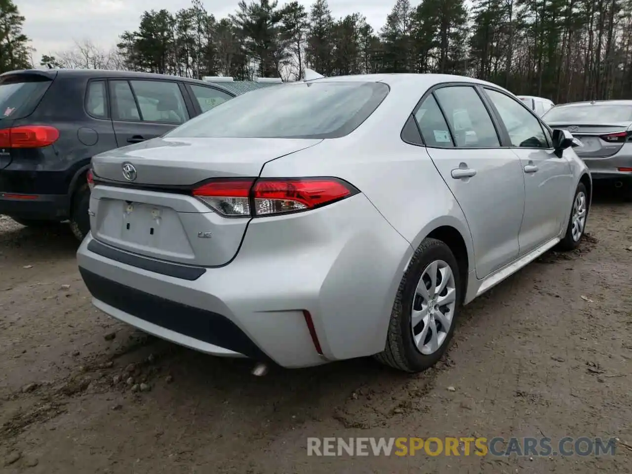 4 Photograph of a damaged car 5YFEPMAE6MP206647 TOYOTA COROLLA 2021