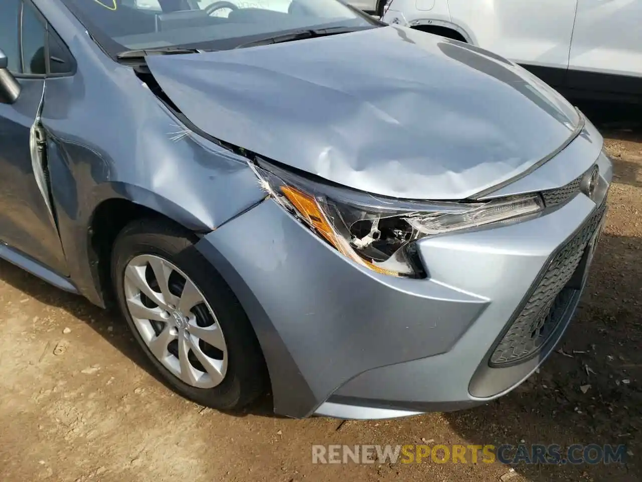 9 Photograph of a damaged car 5YFEPMAE6MP209595 TOYOTA COROLLA 2021