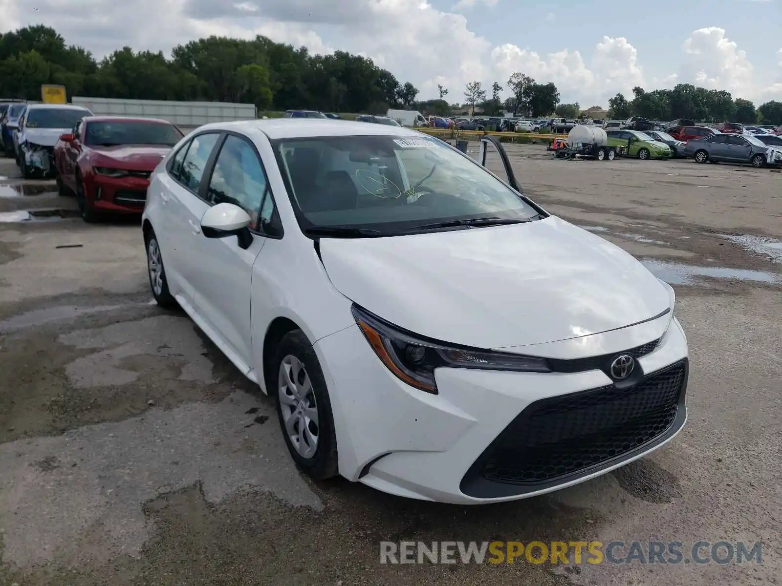 1 Photograph of a damaged car 5YFEPMAE6MP217325 TOYOTA COROLLA 2021