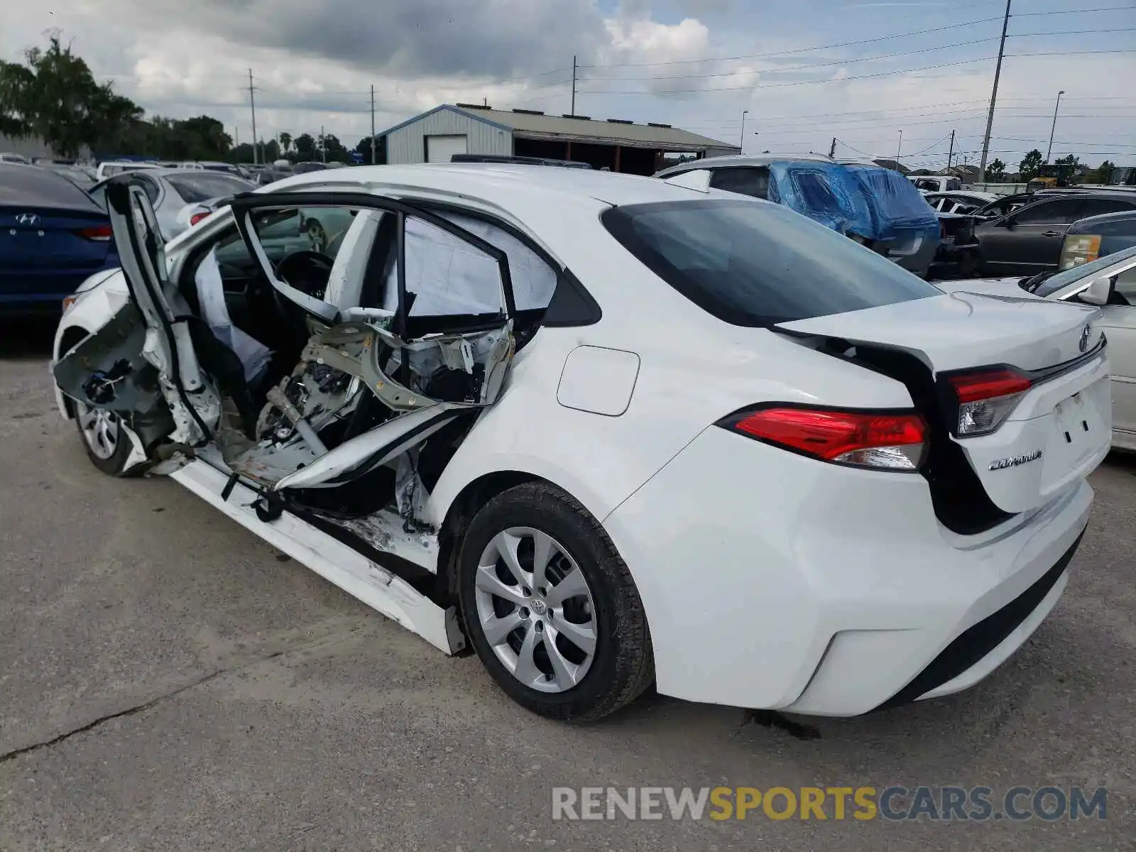 3 Photograph of a damaged car 5YFEPMAE6MP217325 TOYOTA COROLLA 2021