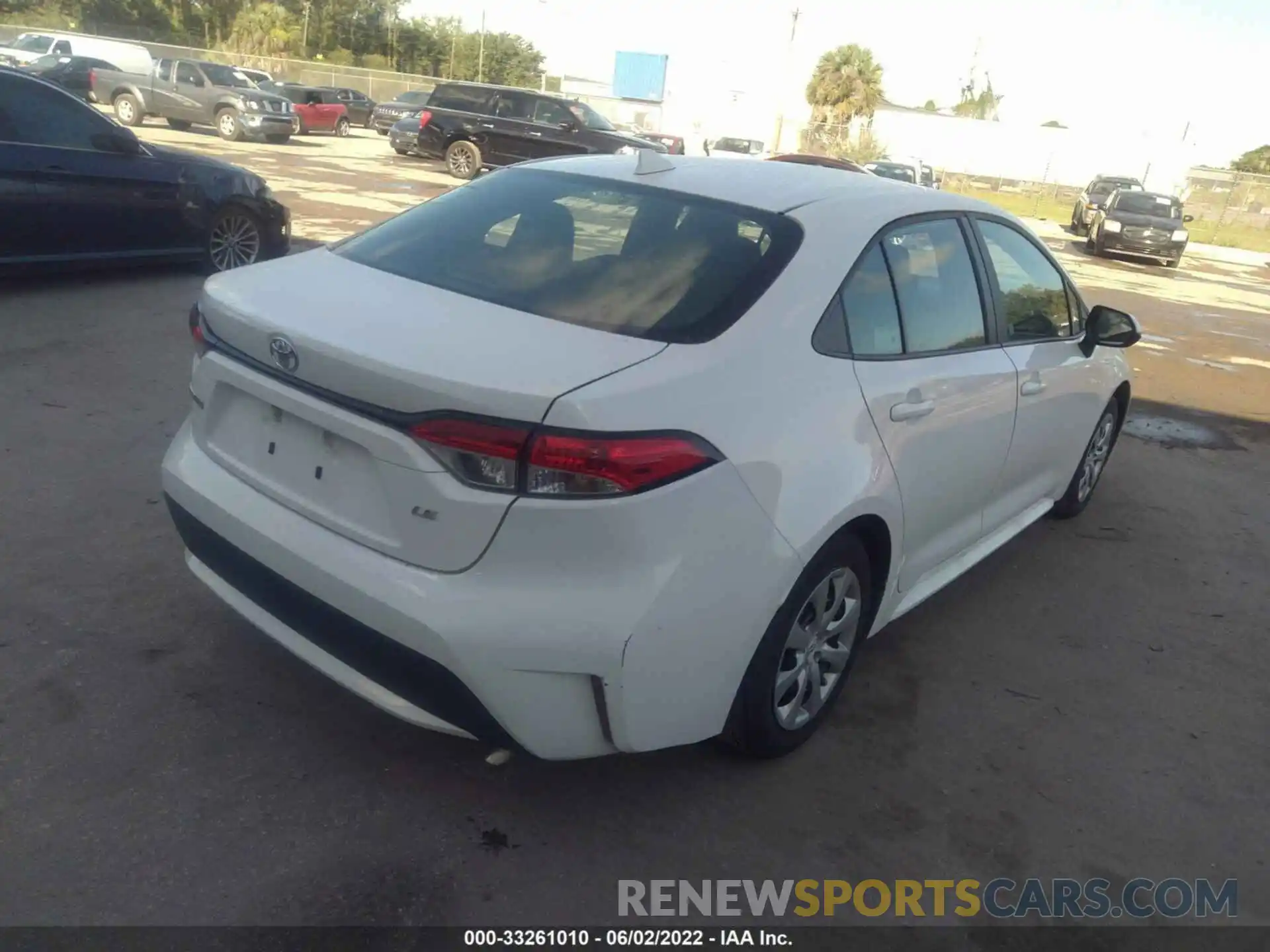 4 Photograph of a damaged car 5YFEPMAE6MP218538 TOYOTA COROLLA 2021