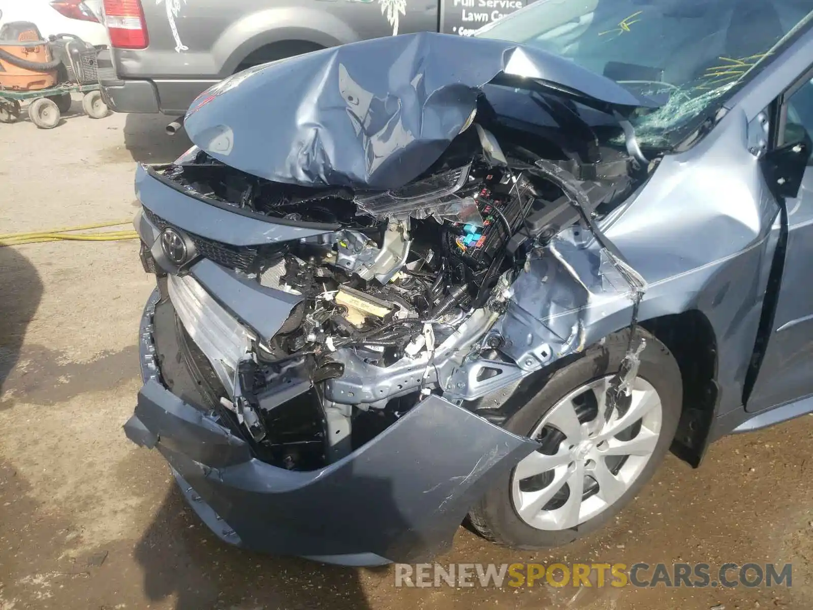 9 Photograph of a damaged car 5YFEPMAE6MP219155 TOYOTA COROLLA 2021