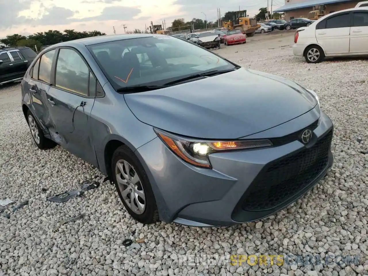 1 Photograph of a damaged car 5YFEPMAE6MP220015 TOYOTA COROLLA 2021