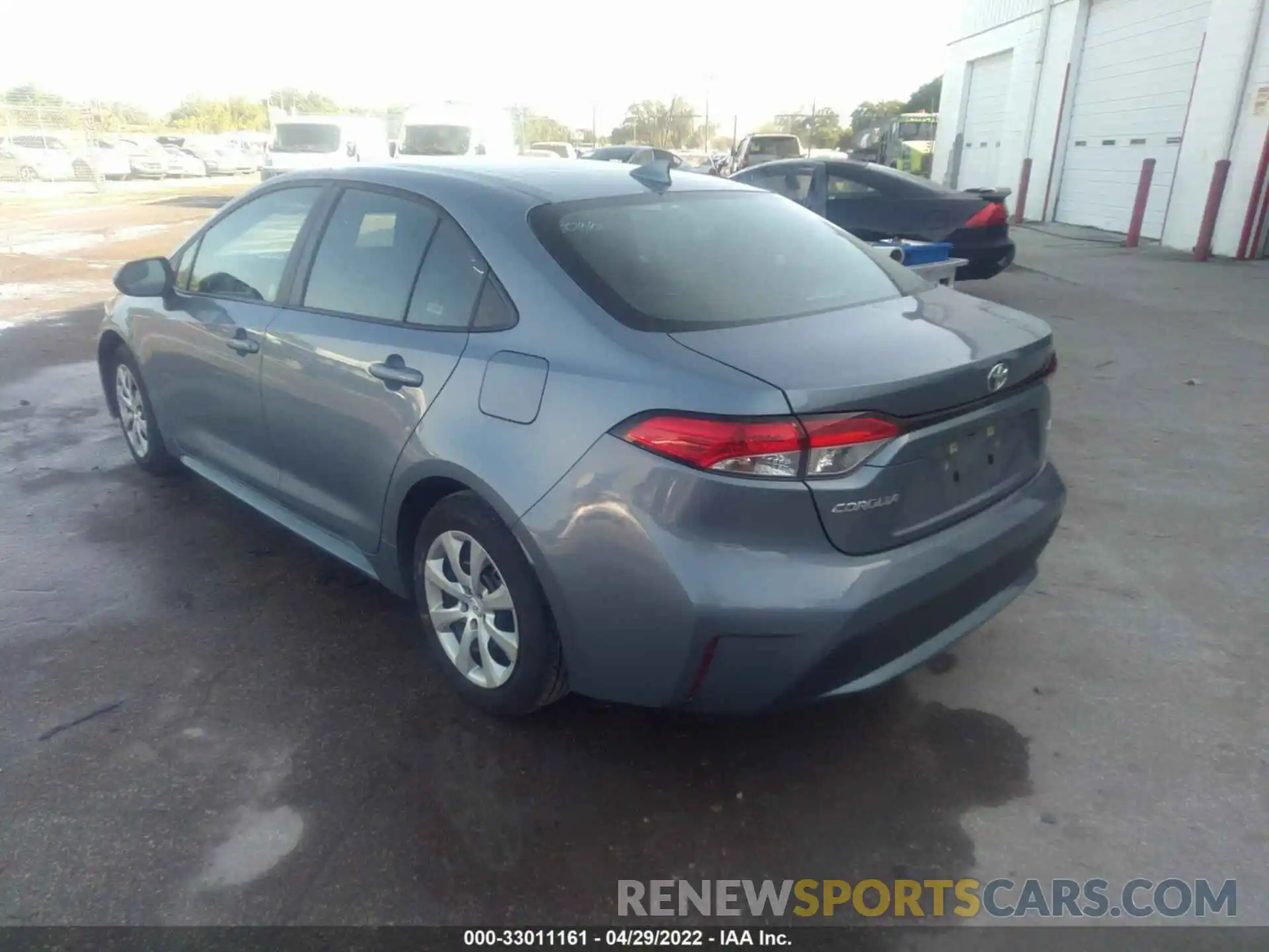 3 Photograph of a damaged car 5YFEPMAE6MP221245 TOYOTA COROLLA 2021