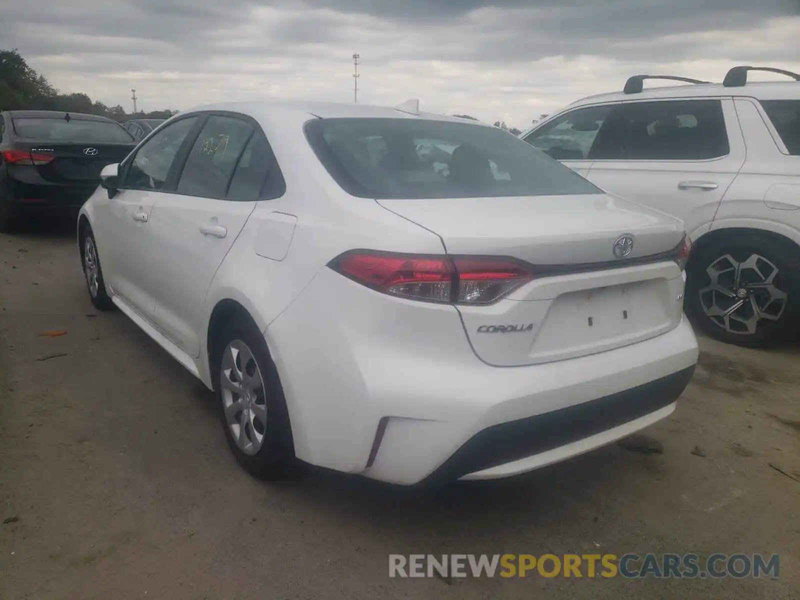 3 Photograph of a damaged car 5YFEPMAE6MP221570 TOYOTA COROLLA 2021