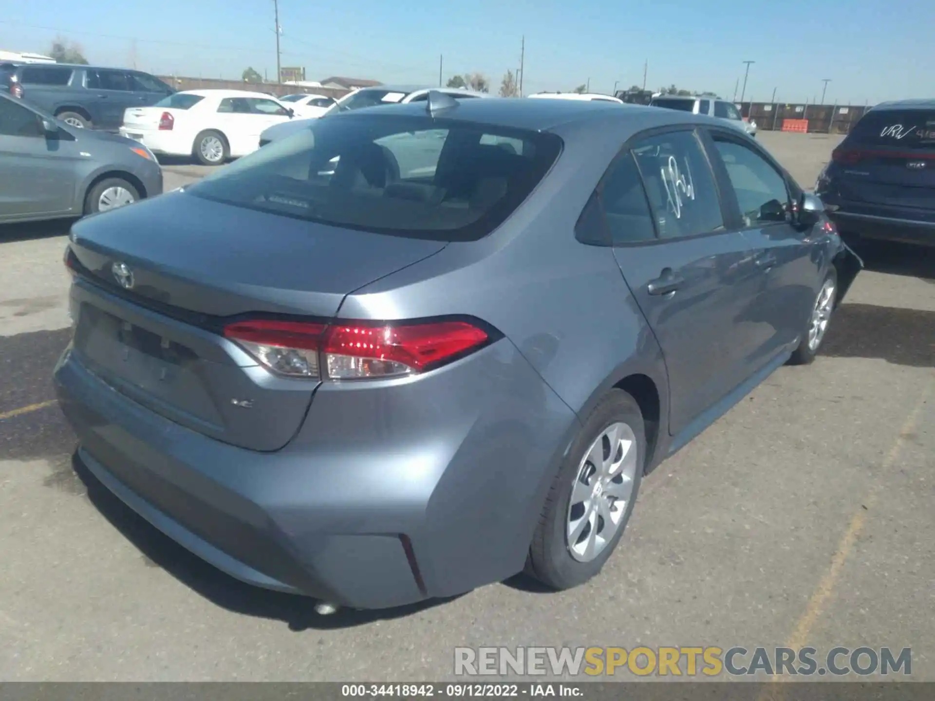 4 Photograph of a damaged car 5YFEPMAE6MP223366 TOYOTA COROLLA 2021