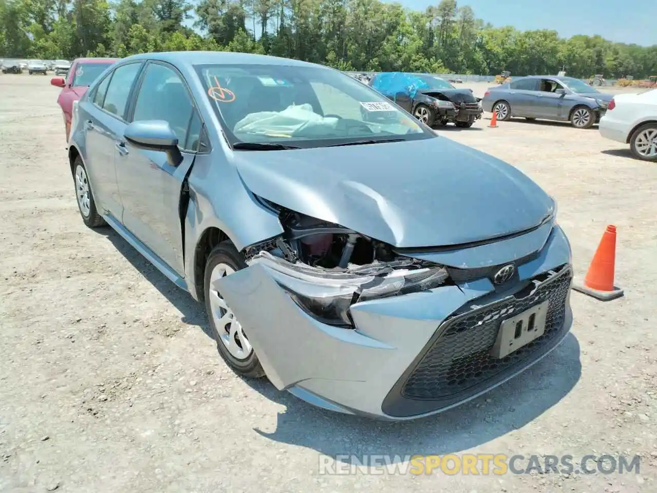 1 Photograph of a damaged car 5YFEPMAE6MP223965 TOYOTA COROLLA 2021