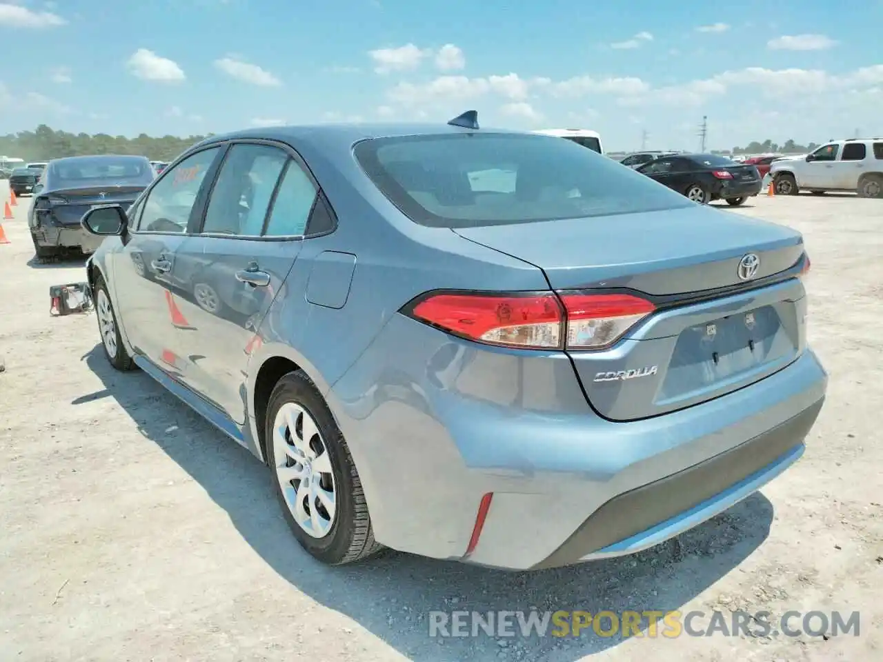 3 Photograph of a damaged car 5YFEPMAE6MP223965 TOYOTA COROLLA 2021