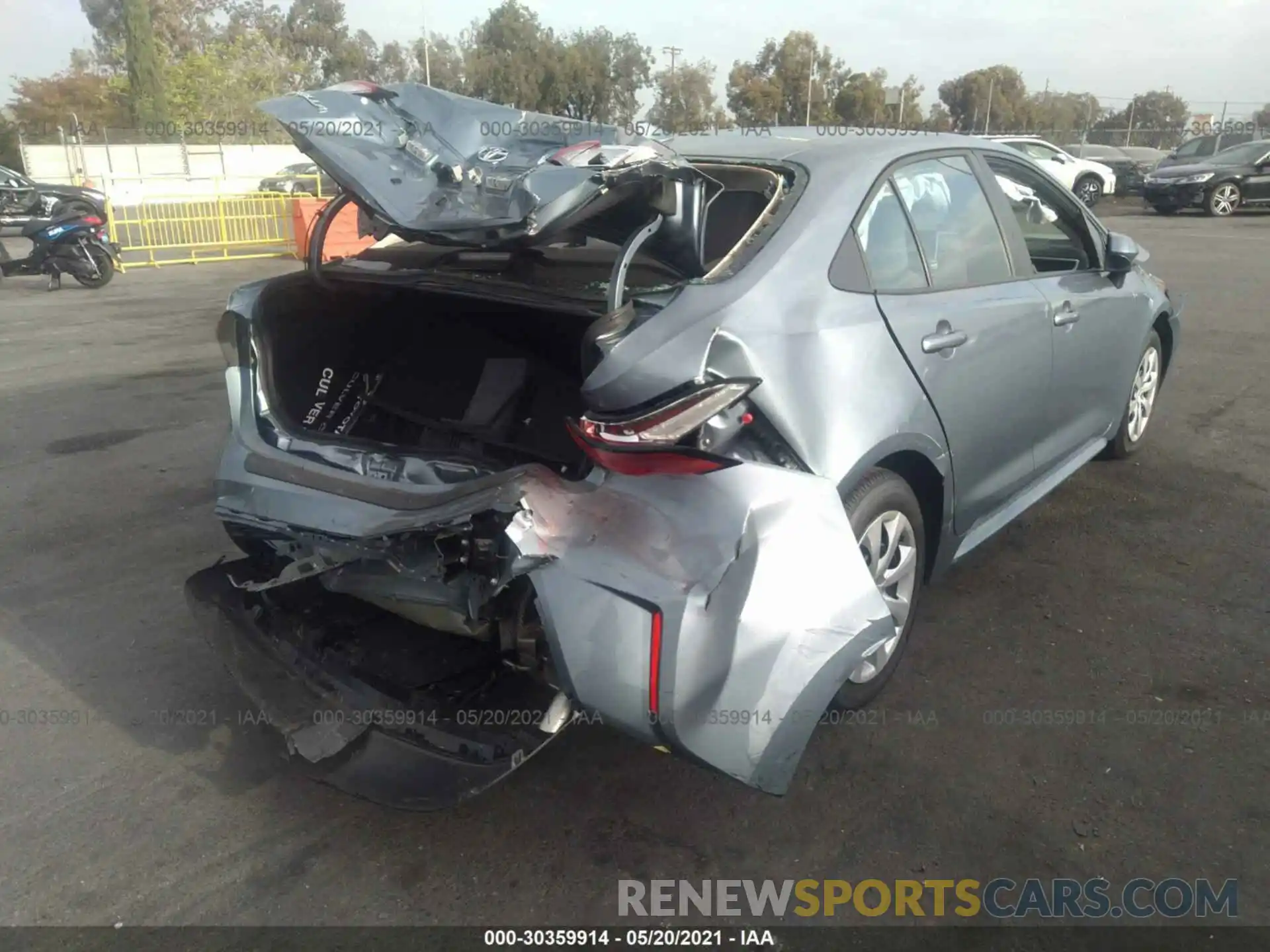 4 Photograph of a damaged car 5YFEPMAE6MP225120 TOYOTA COROLLA 2021