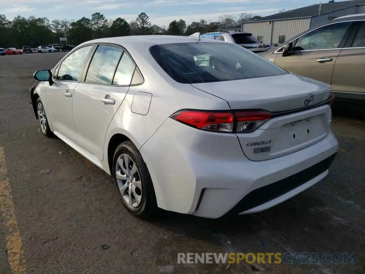 3 Photograph of a damaged car 5YFEPMAE6MP226459 TOYOTA COROLLA 2021