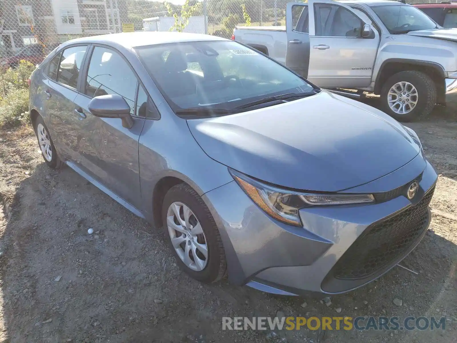 1 Photograph of a damaged car 5YFEPMAE6MP226932 TOYOTA COROLLA 2021