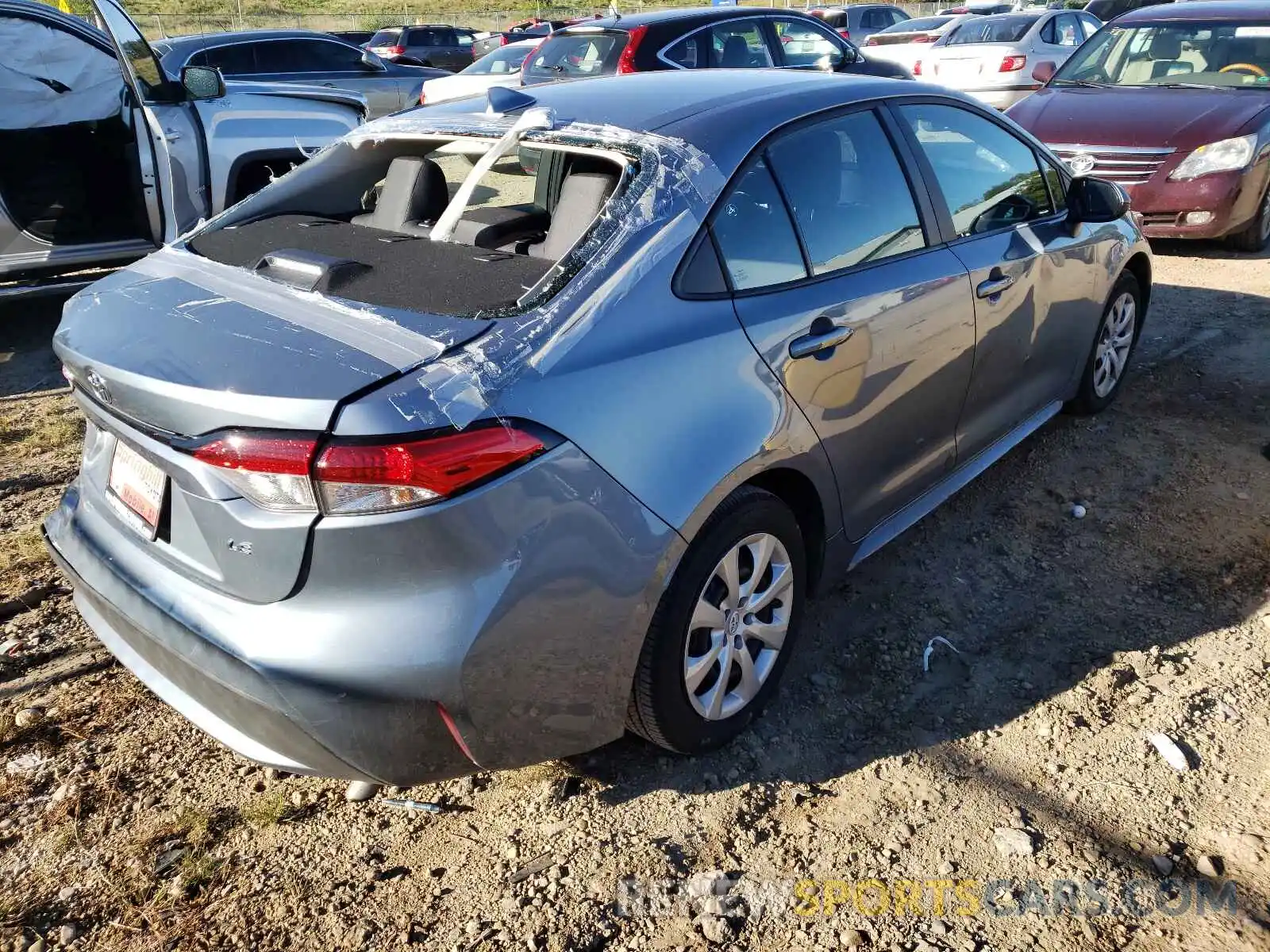 4 Photograph of a damaged car 5YFEPMAE6MP226932 TOYOTA COROLLA 2021