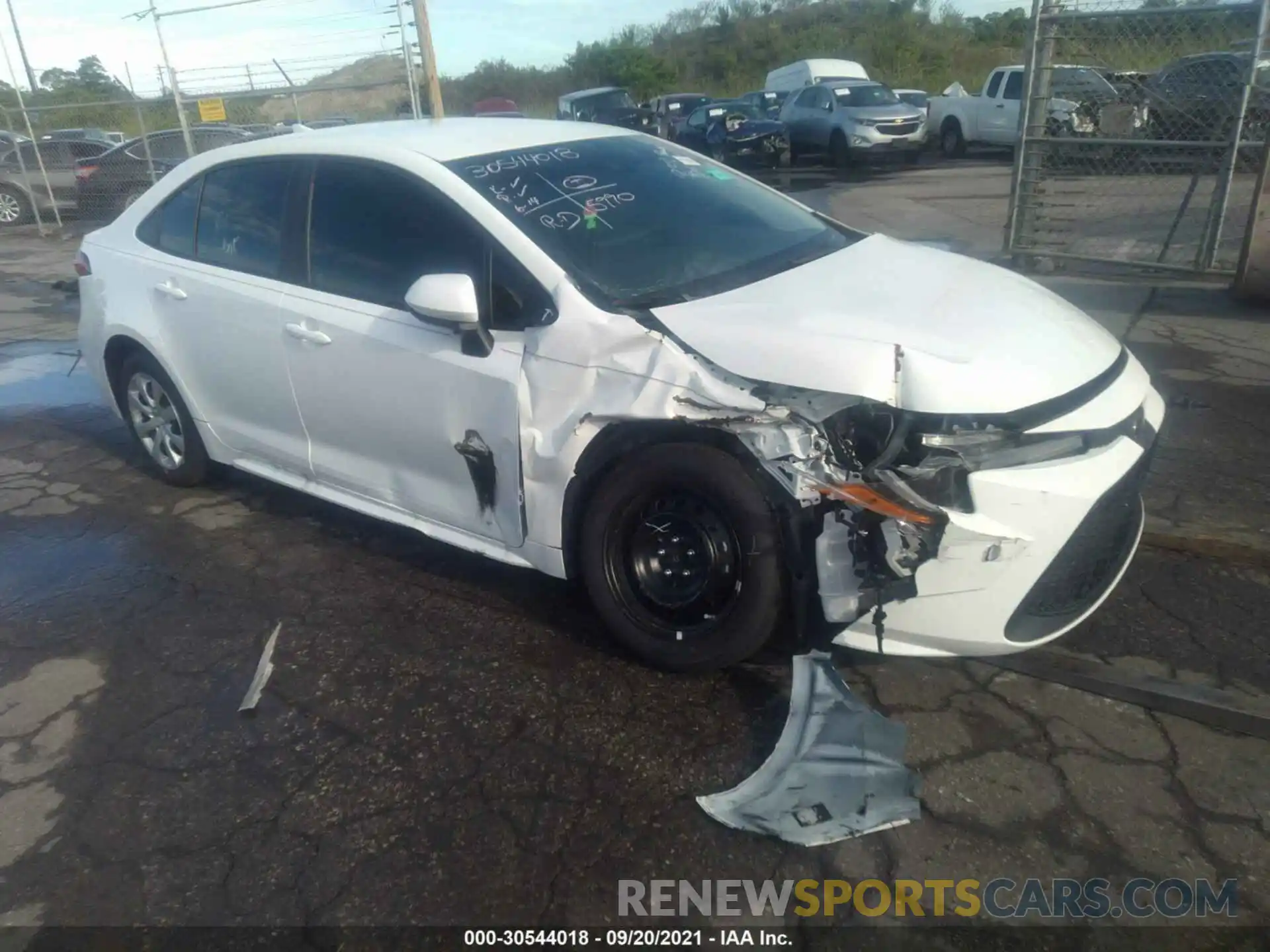 1 Photograph of a damaged car 5YFEPMAE6MP227322 TOYOTA COROLLA 2021