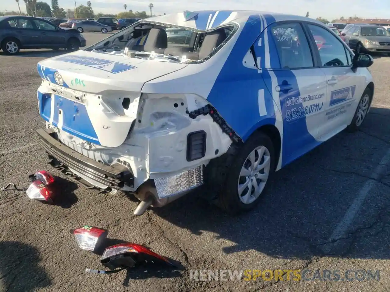 4 Photograph of a damaged car 5YFEPMAE6MP229751 TOYOTA COROLLA 2021