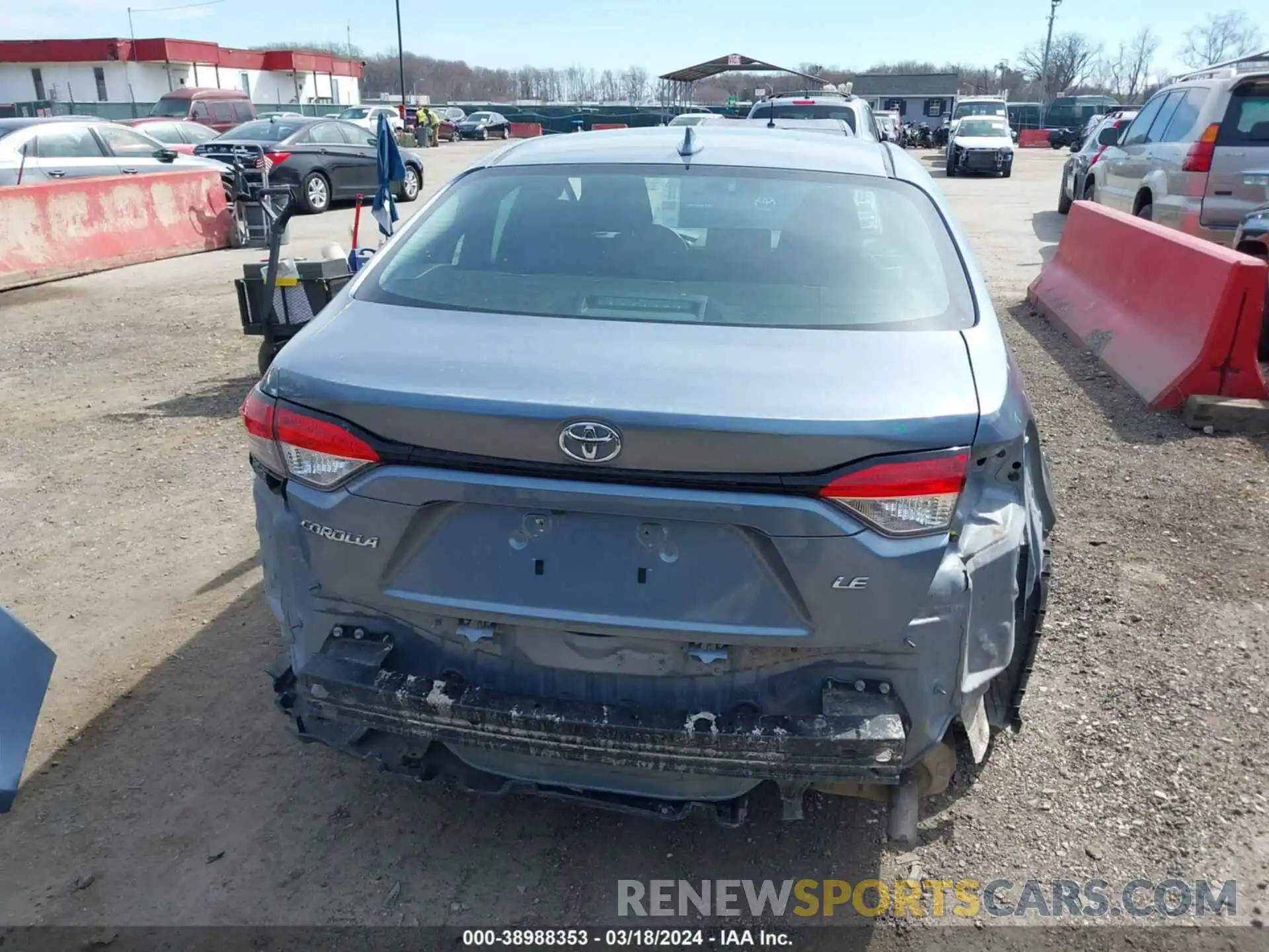 17 Photograph of a damaged car 5YFEPMAE6MP234089 TOYOTA COROLLA 2021