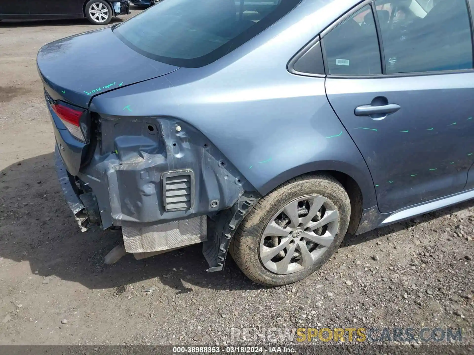 19 Photograph of a damaged car 5YFEPMAE6MP234089 TOYOTA COROLLA 2021