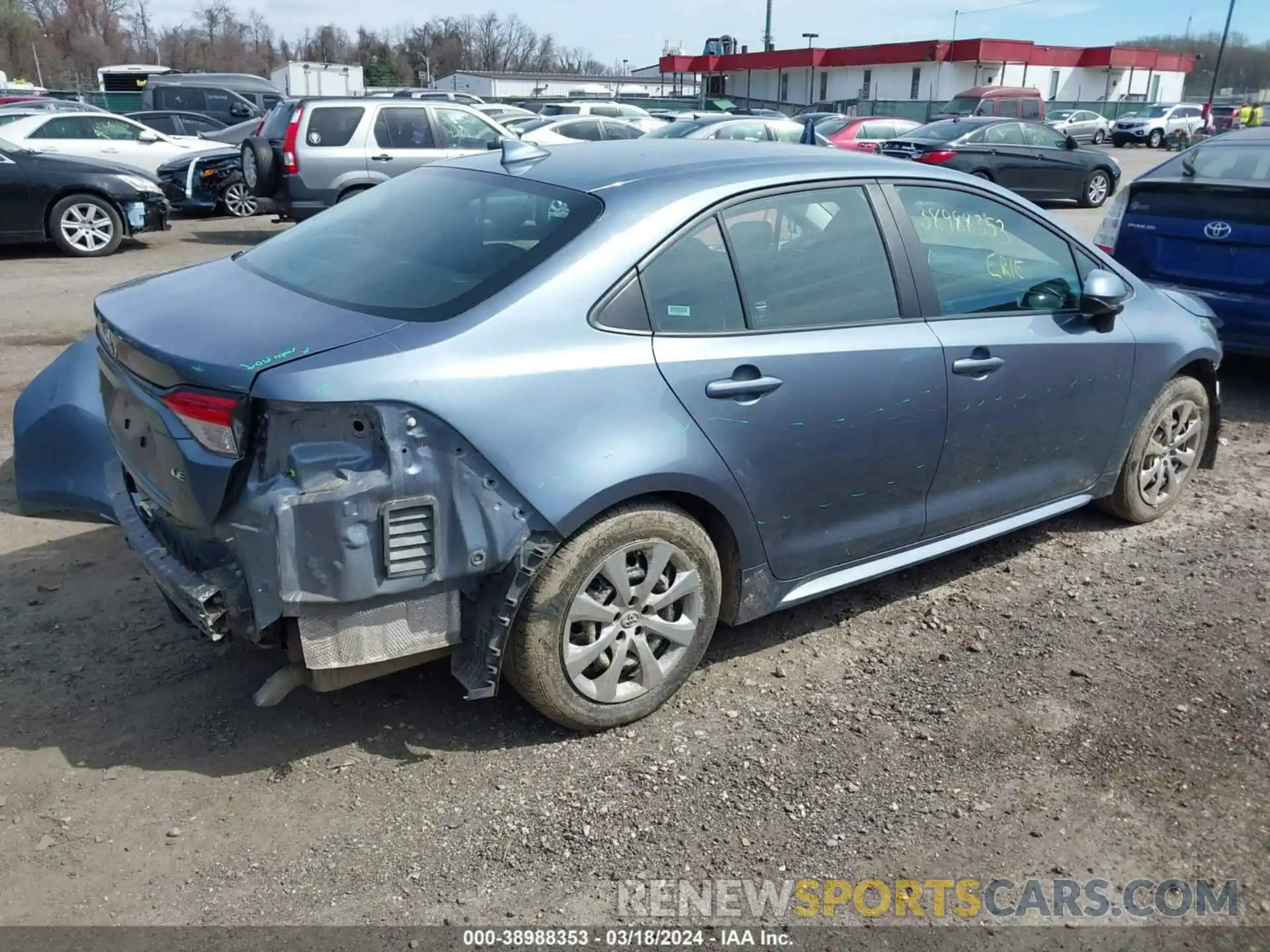 4 Photograph of a damaged car 5YFEPMAE6MP234089 TOYOTA COROLLA 2021