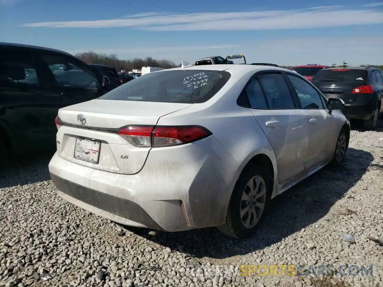 4 Photograph of a damaged car 5YFEPMAE6MP234996 TOYOTA COROLLA 2021