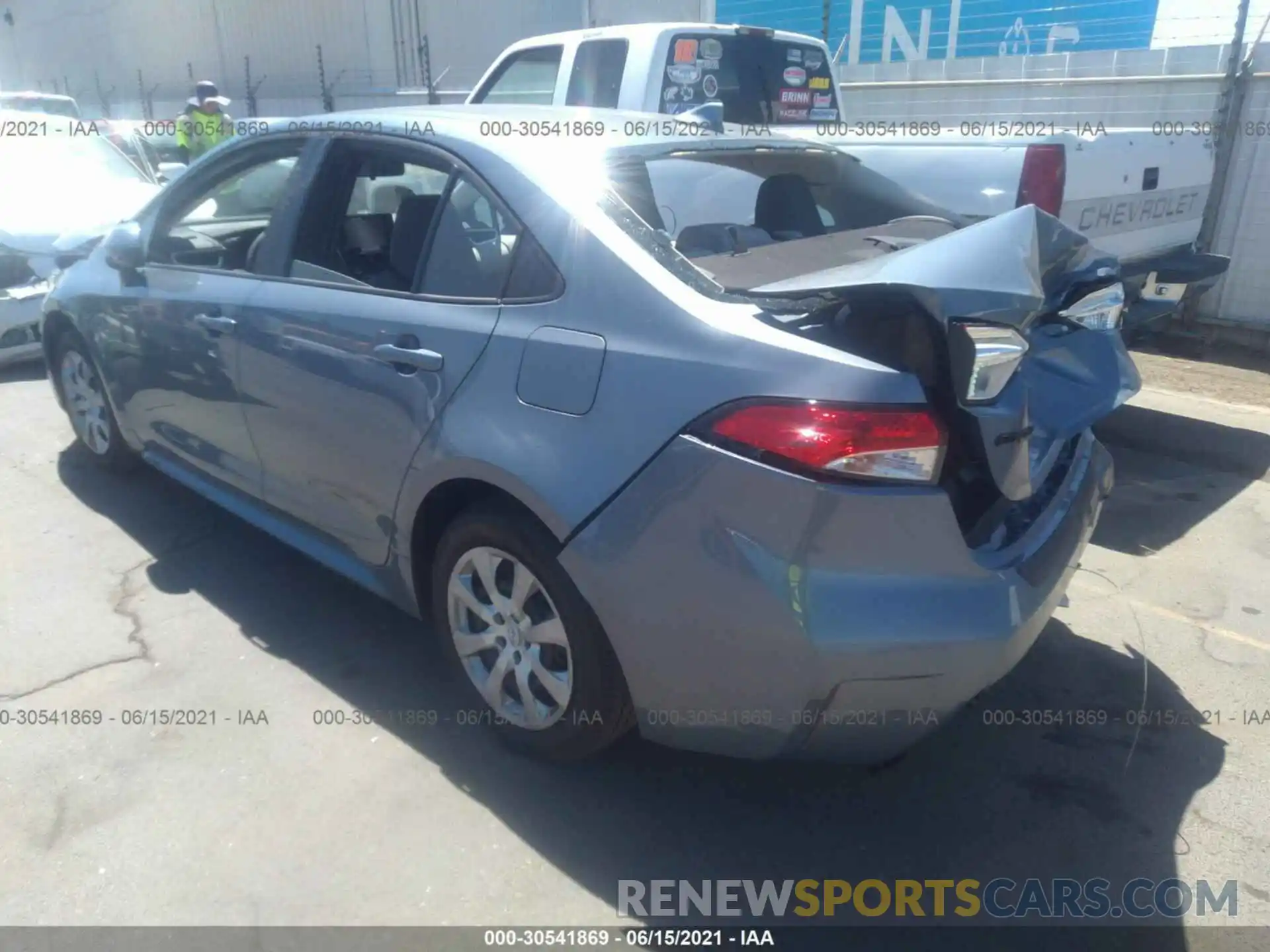 3 Photograph of a damaged car 5YFEPMAE6MP236036 TOYOTA COROLLA 2021