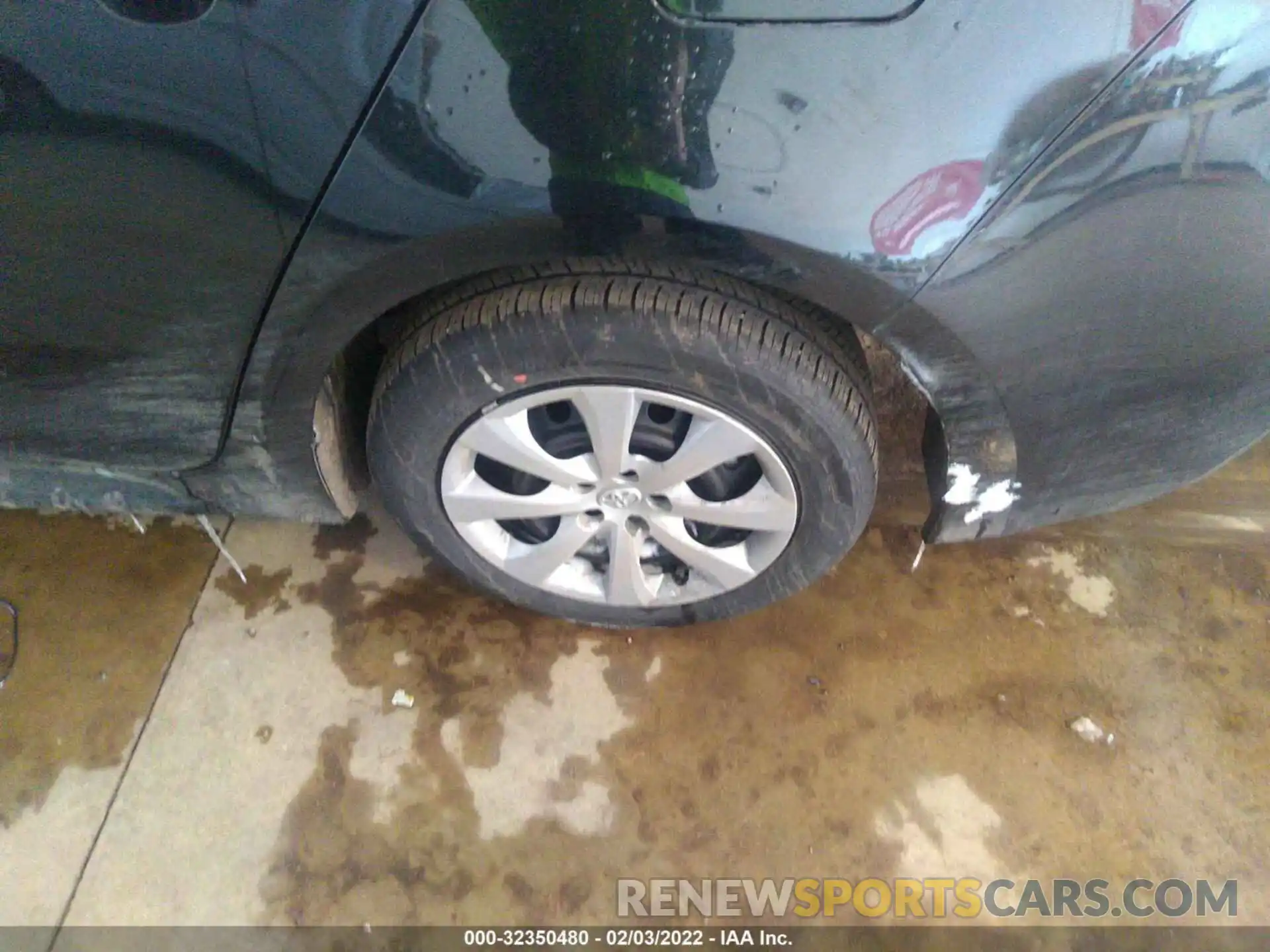 14 Photograph of a damaged car 5YFEPMAE6MP237462 TOYOTA COROLLA 2021