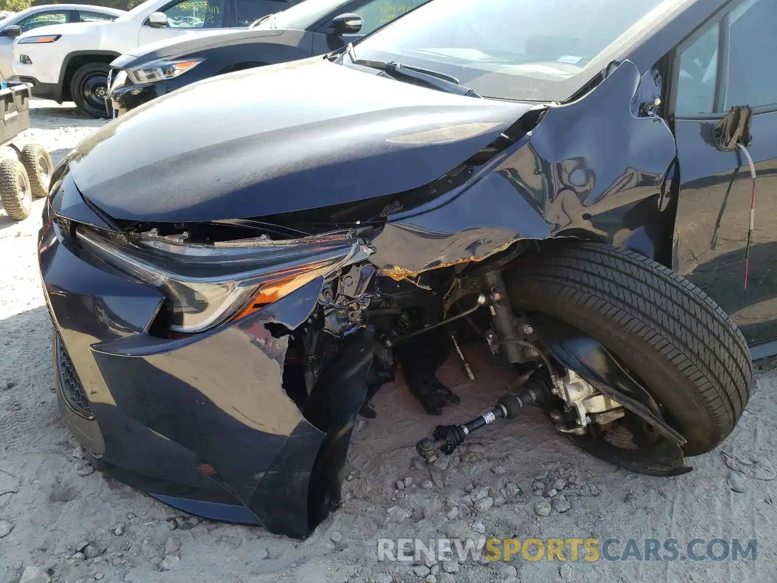 9 Photograph of a damaged car 5YFEPMAE6MP239969 TOYOTA COROLLA 2021